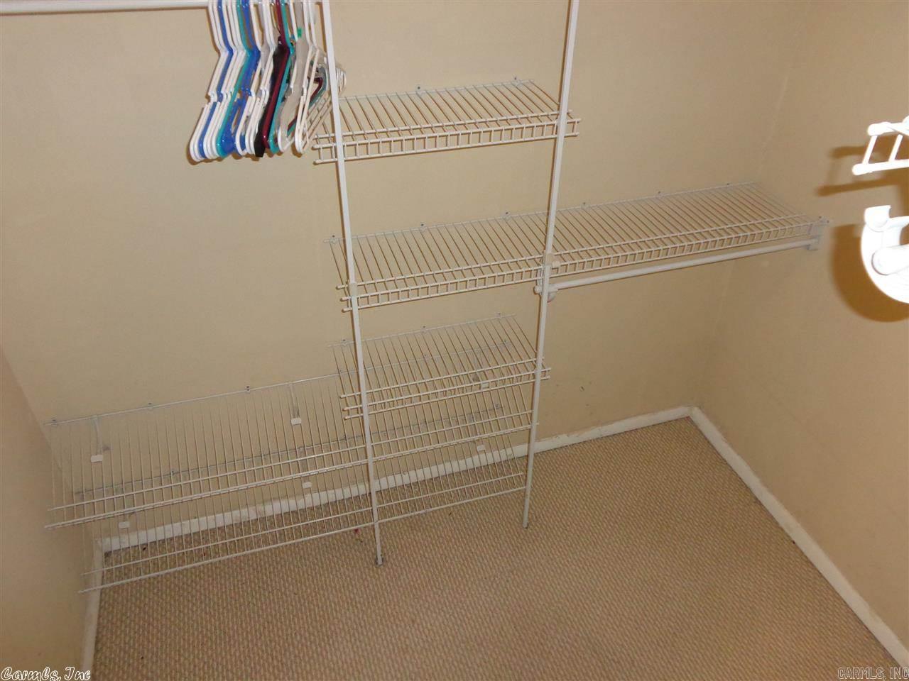 INDIANHEAD LAKES EST - Residential