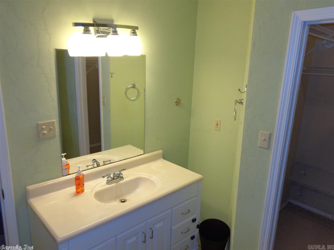 INDIANHEAD LAKES EST - Residential