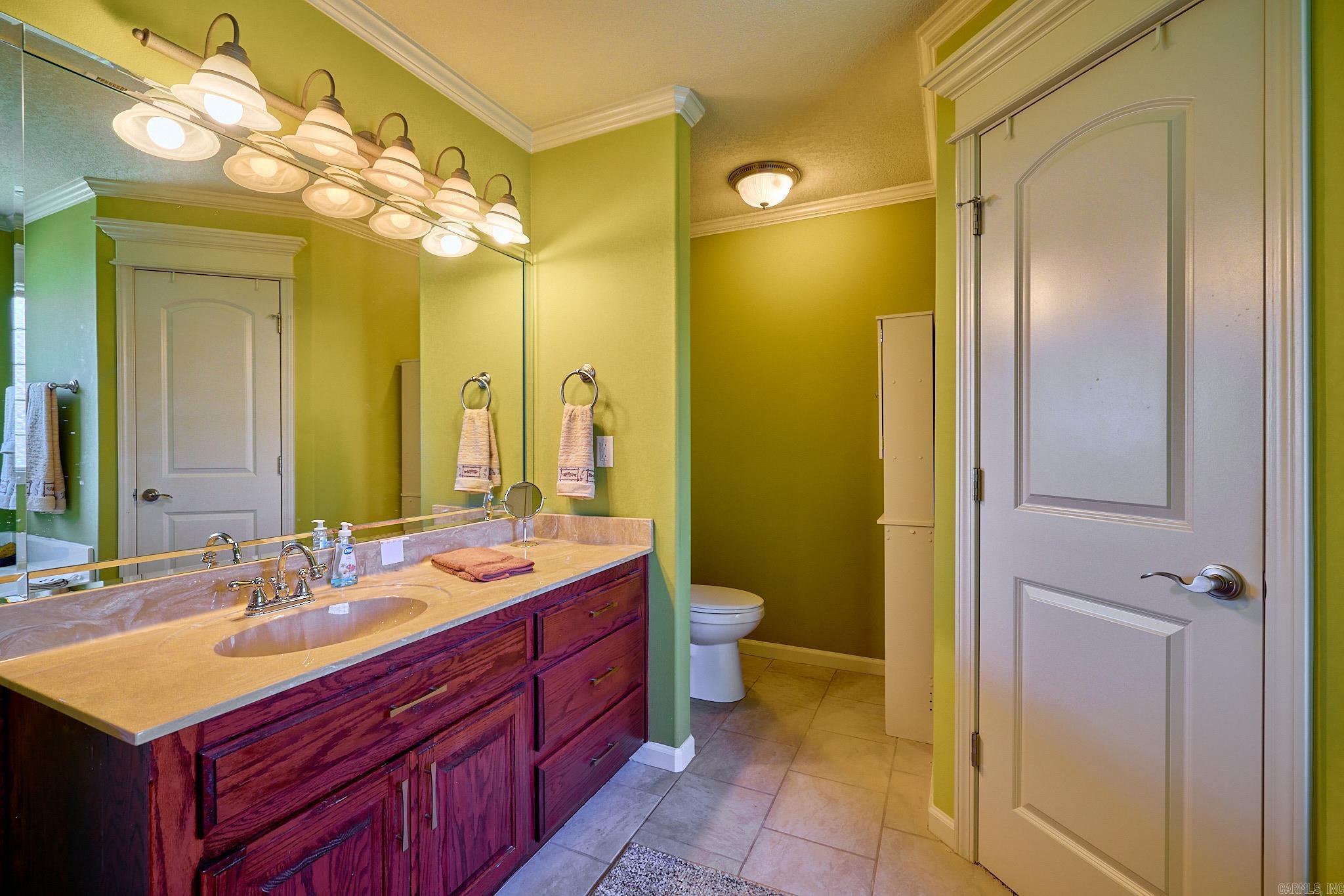 EMERALD VALLEY - Residential