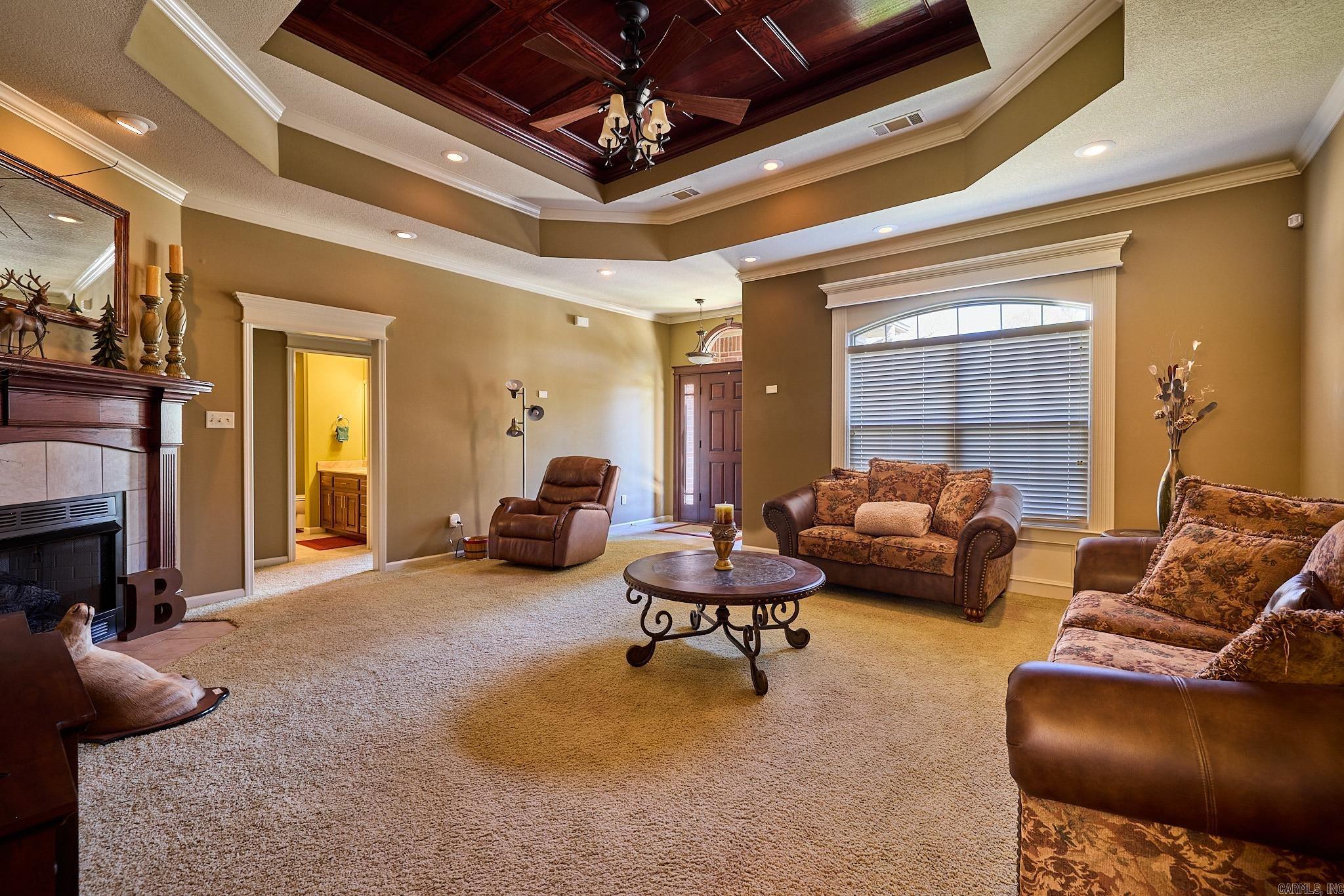 EMERALD VALLEY - Residential