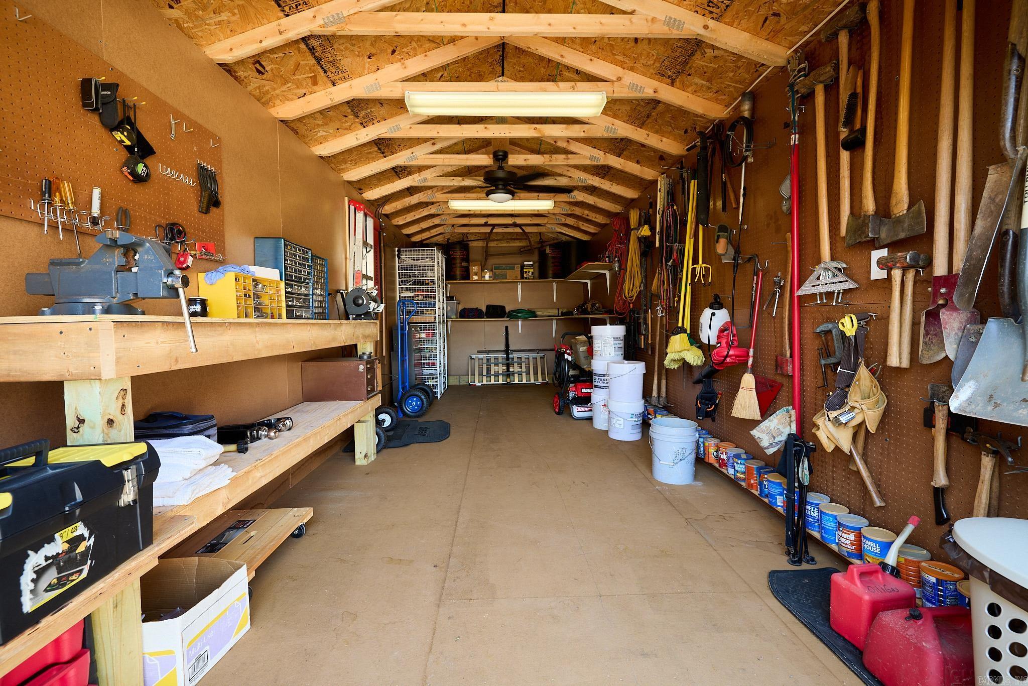 EMERALD VALLEY - Residential