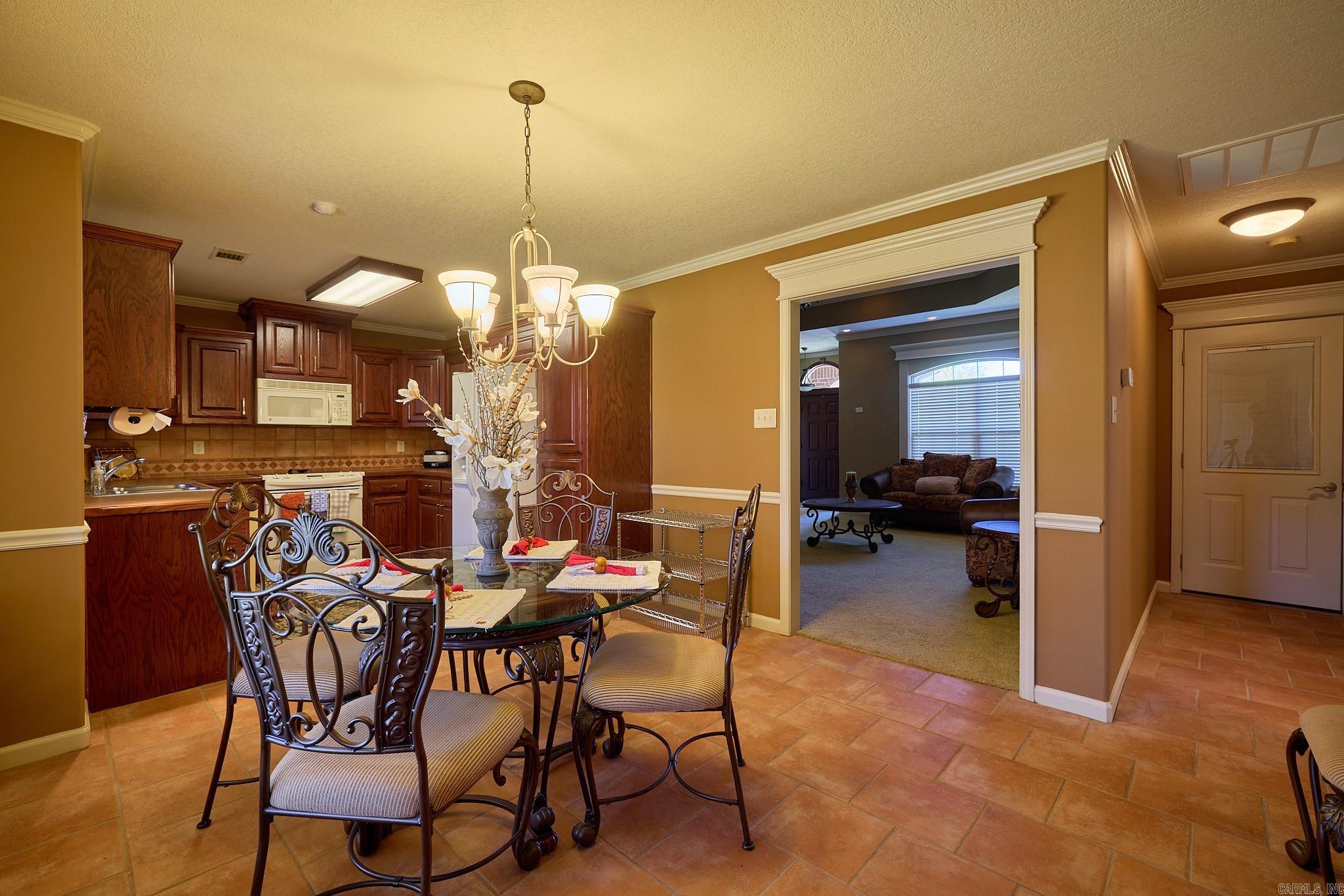 EMERALD VALLEY - Residential