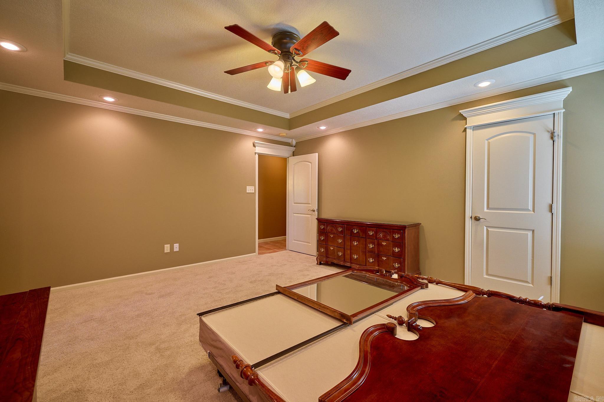 EMERALD VALLEY - Residential