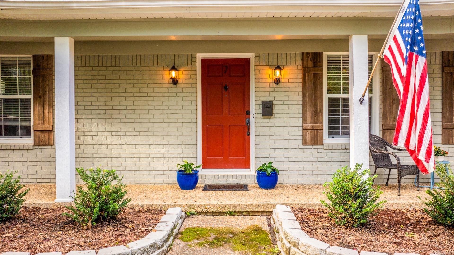 LEAWOOD MANOR - Residential