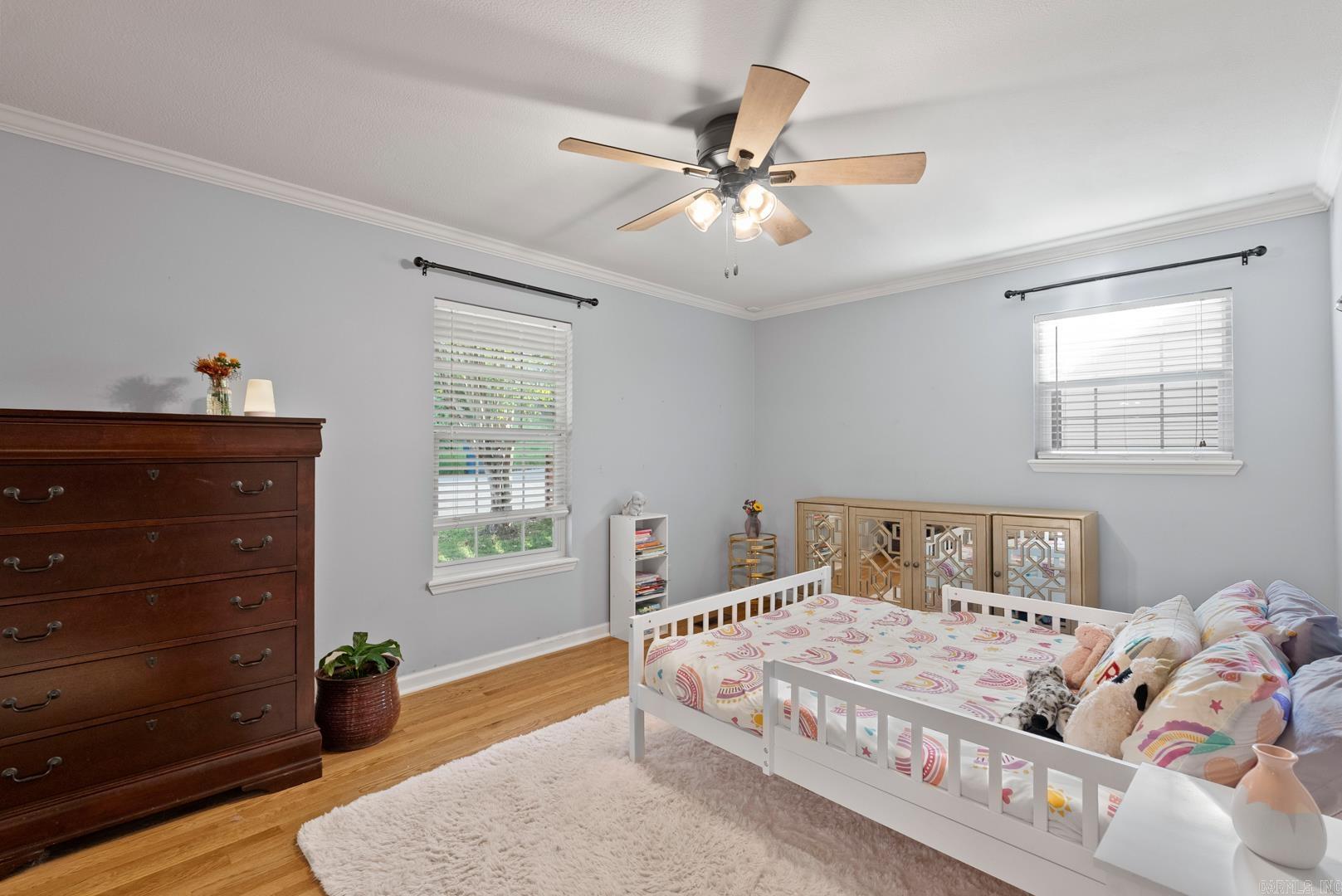 LEAWOOD MANOR - Residential