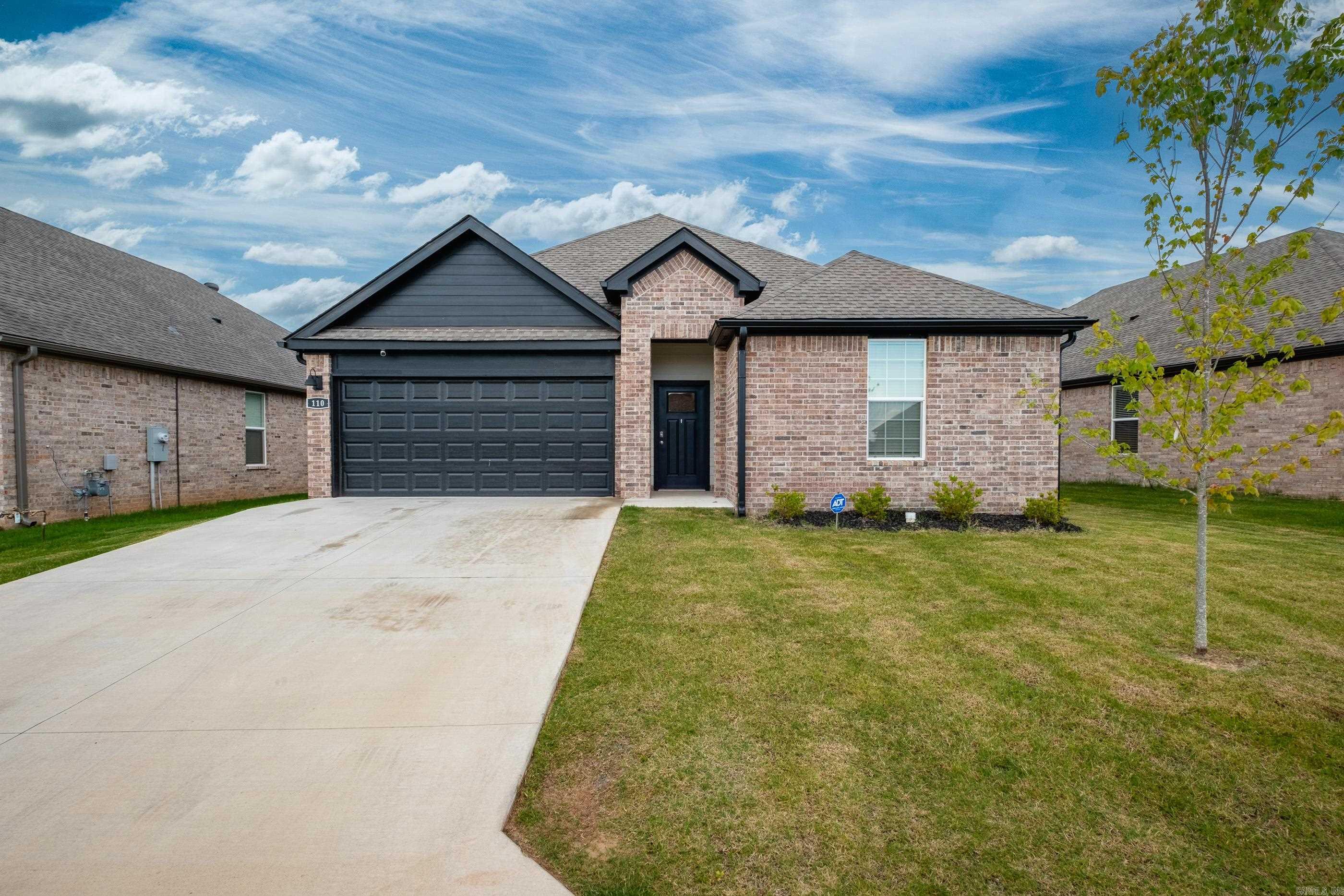 Fabulous Living Awaits in Fargo! Discover your dream home with this stunning 4-bedroom, 2-bath beauty at The Reserve at Country Clubāwhere comfort meets luxury in every corner. Nestled in the peaceful southeast side of Maumelle, these thoughtfully designed single-family homes offer a lifestyle of elegance and ease. Picture this: youāre just minutes from top-rated schools, championship golf courses, and fantastic restaurantsāall while being surrounded by the natural charm of Arkansas.