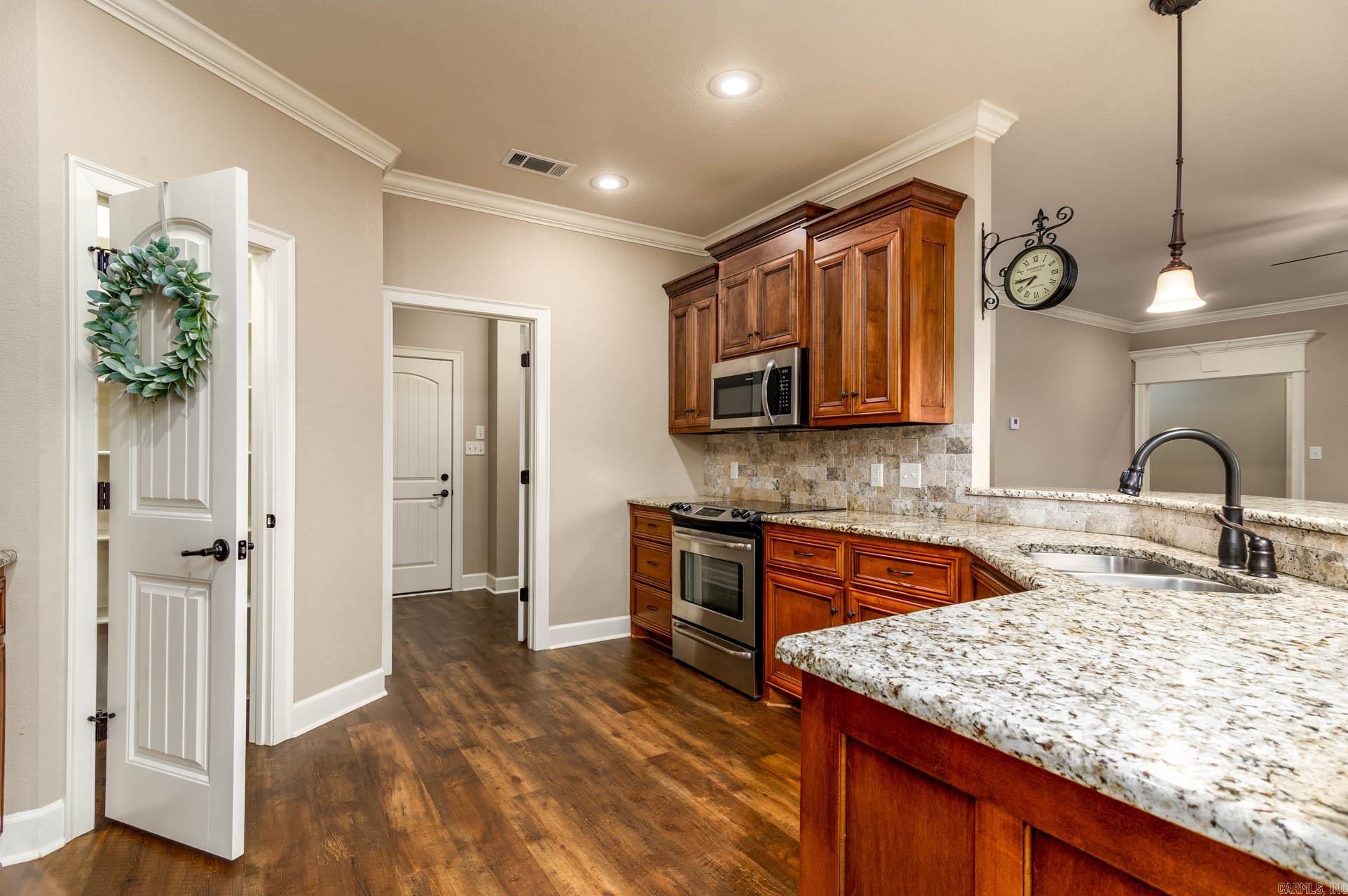 GREYSTONE - Residential