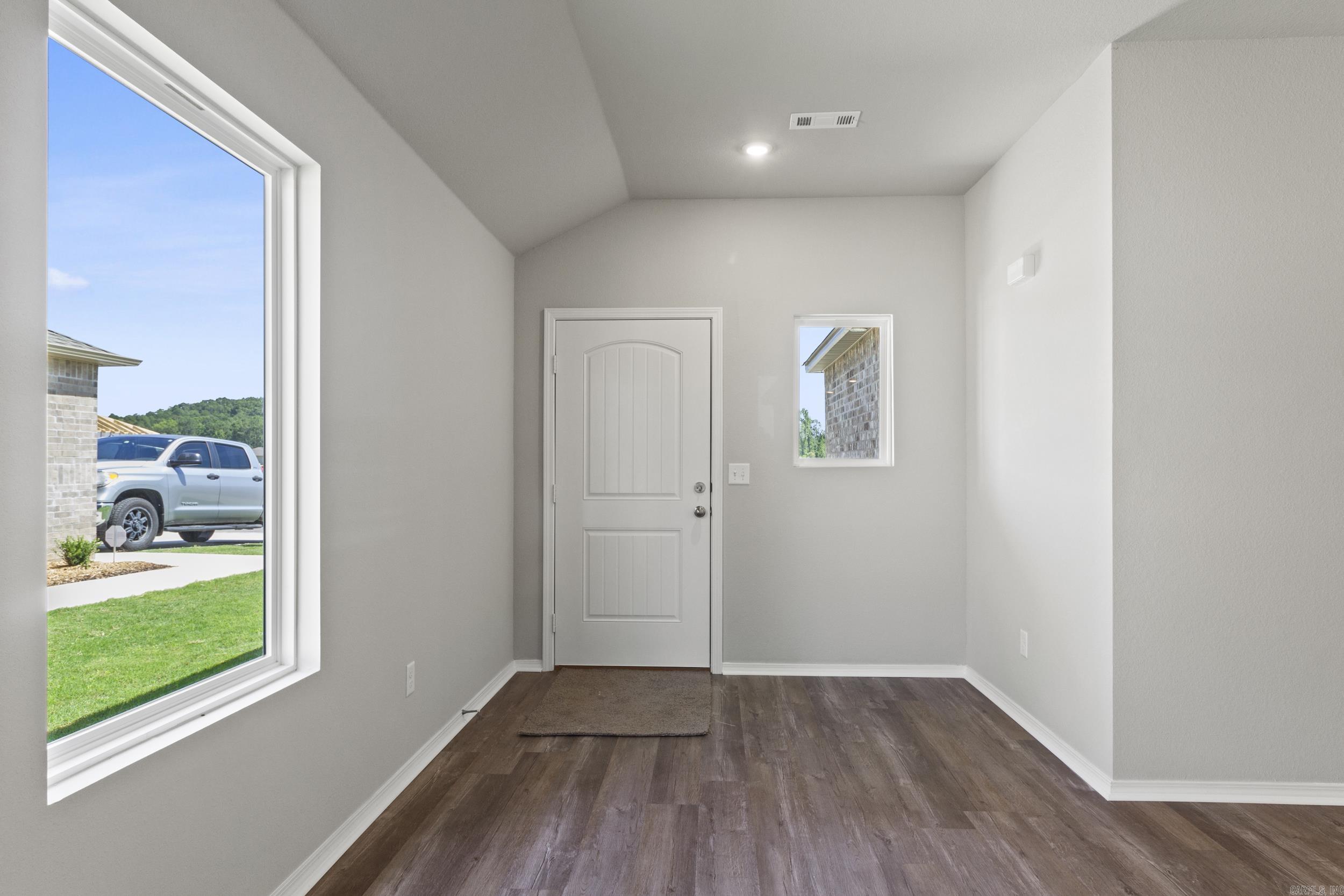 COUNTRY CLUB OF ARK THE - Residential