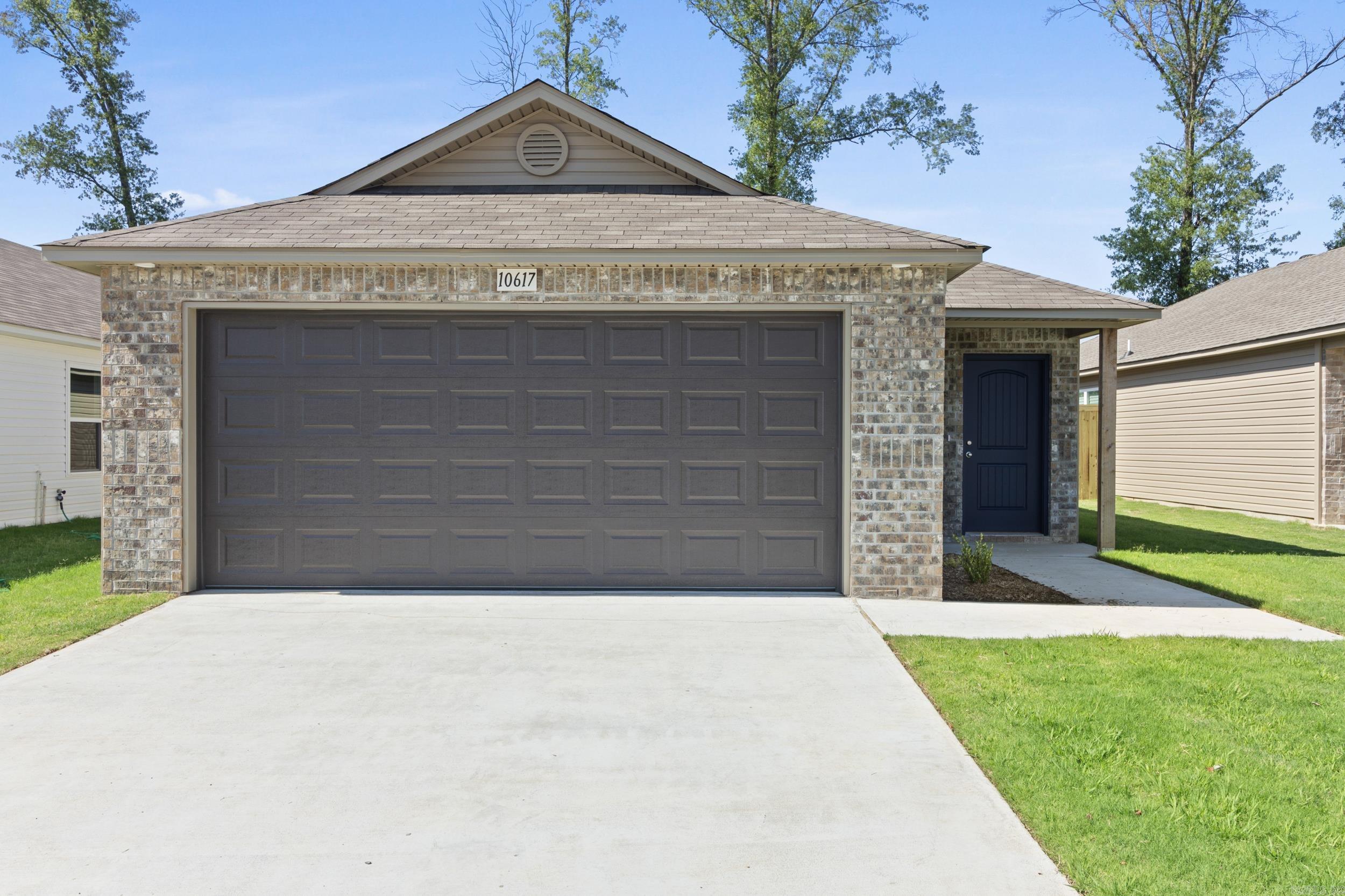 COUNTRY CLUB OF ARK THE - Residential