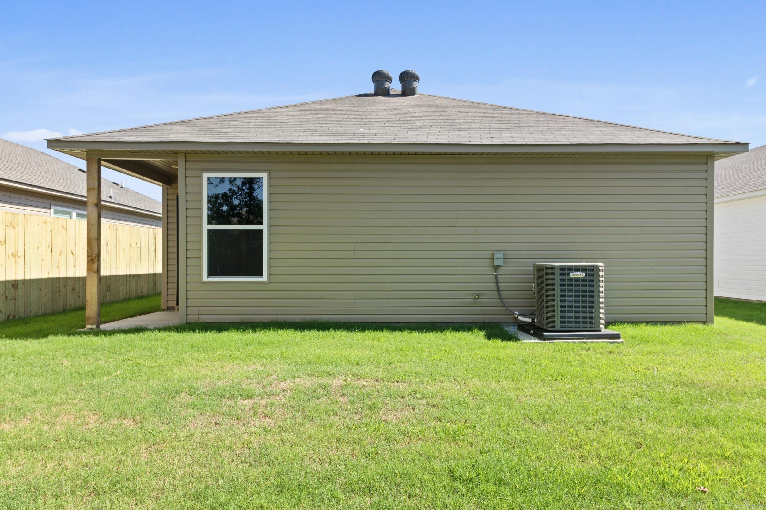 COUNTRY CLUB OF ARK THE - Residential