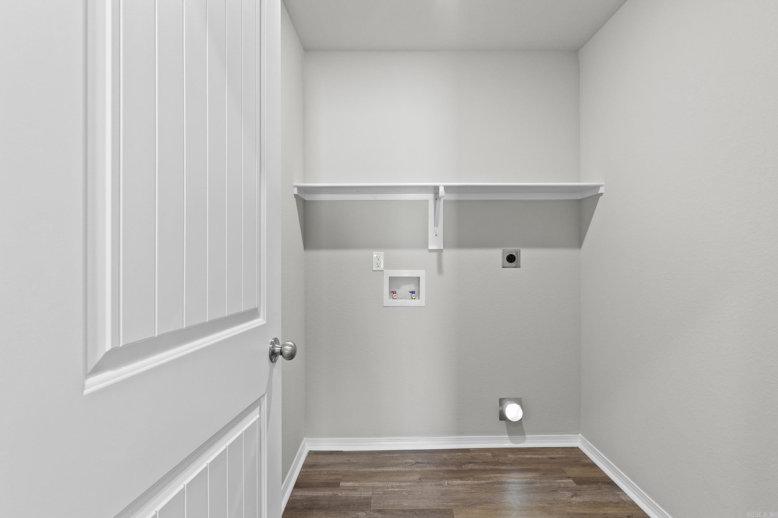 COUNTRY CLUB OF ARK THE - Residential