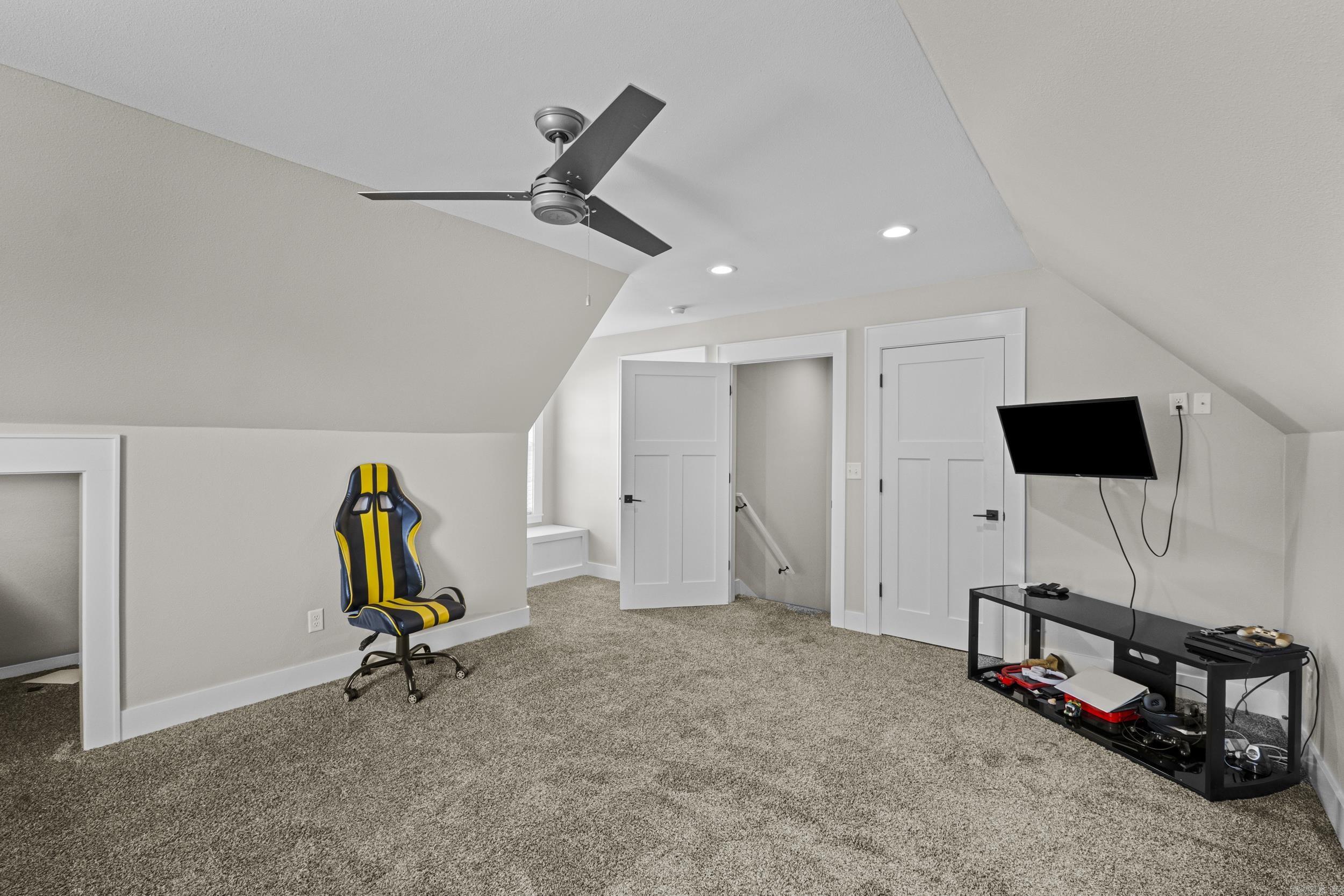 Creekview - Residential