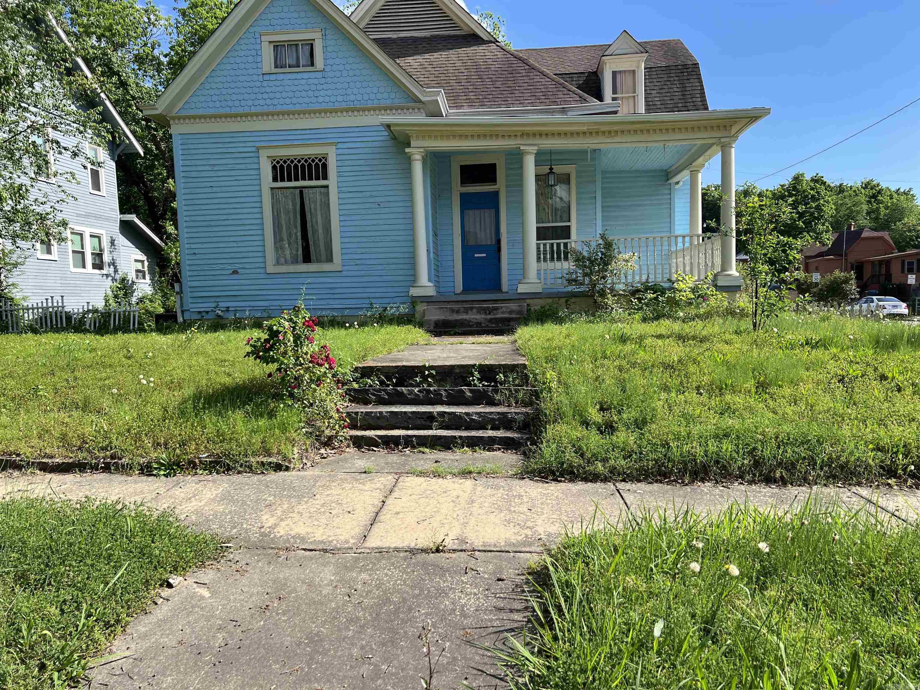 Weldon E Wrights - Residential