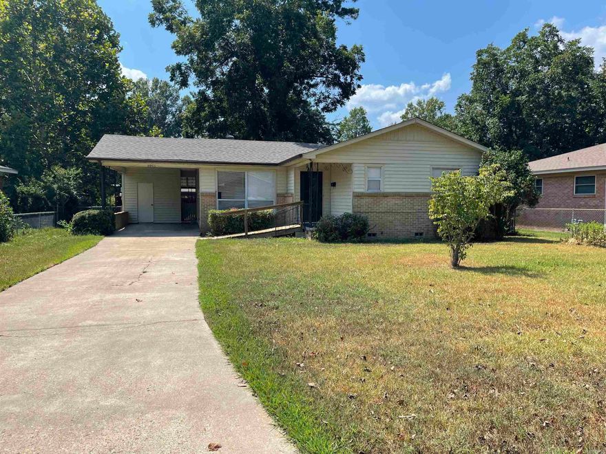 Great location! 3BR, 1 1/2BA brick and vinyl home within walking distance to Caldwell Elementary. Just painted inside, new hot water heater and roof is only two years old. Fenced backyard with large covered patio and storage building with concrete floor.