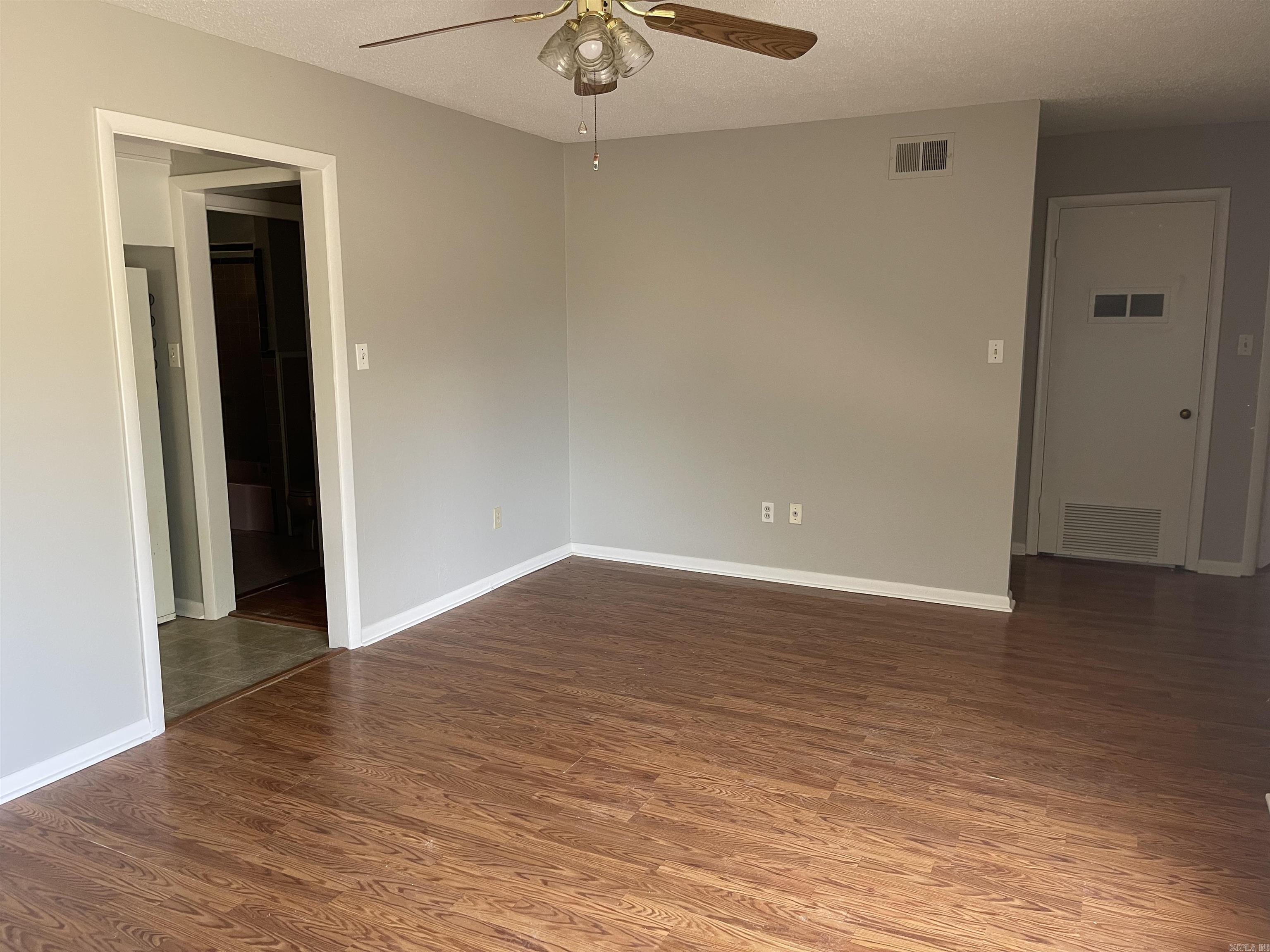 RIVERCLIFF - Residential