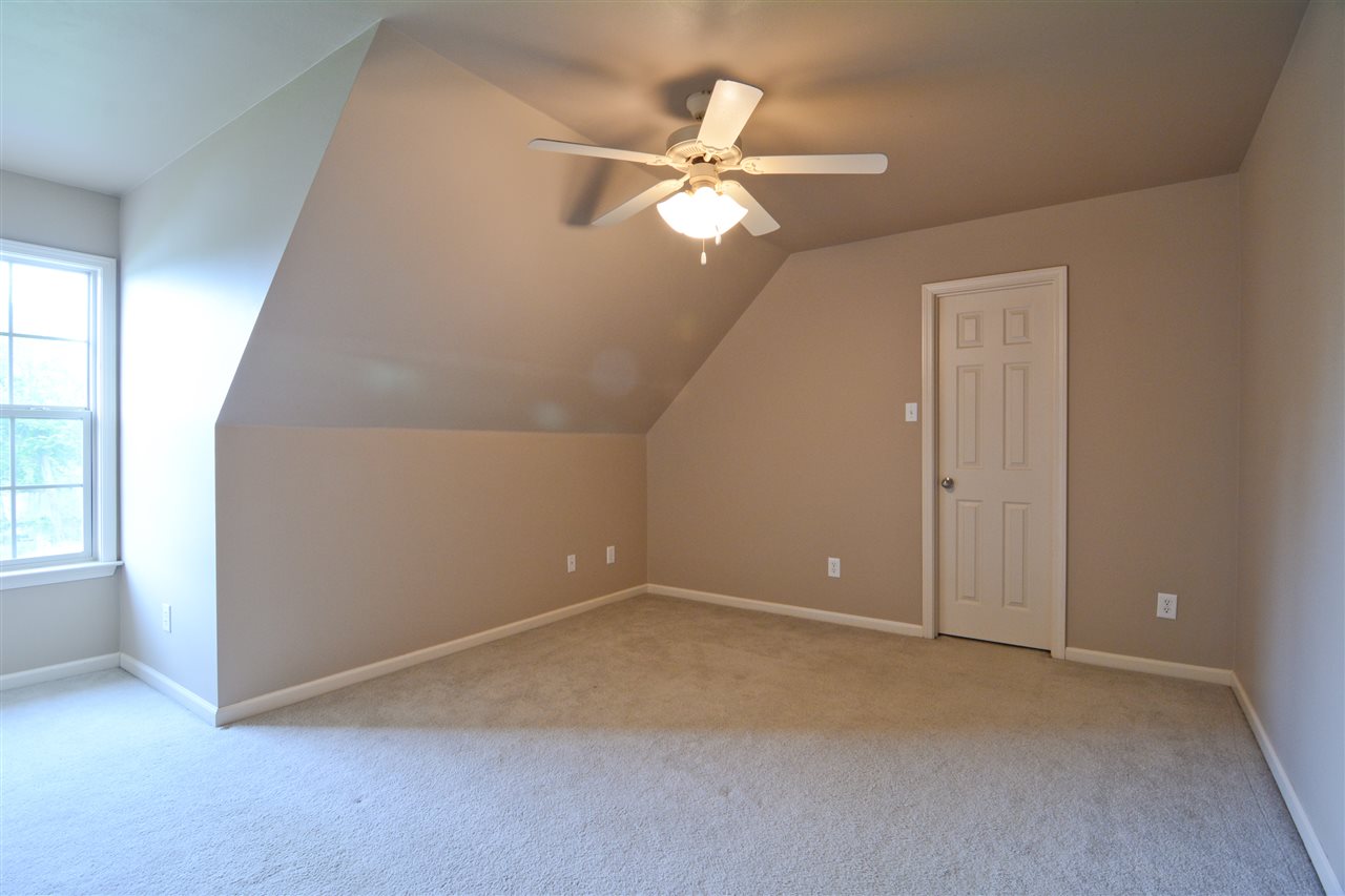 AUSTIN LAKES ON THE BAY ADDN - Residential