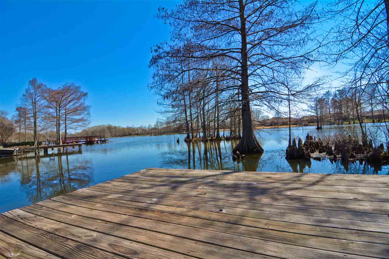 AUSTIN LAKES ON THE BAY ADDN - Residential