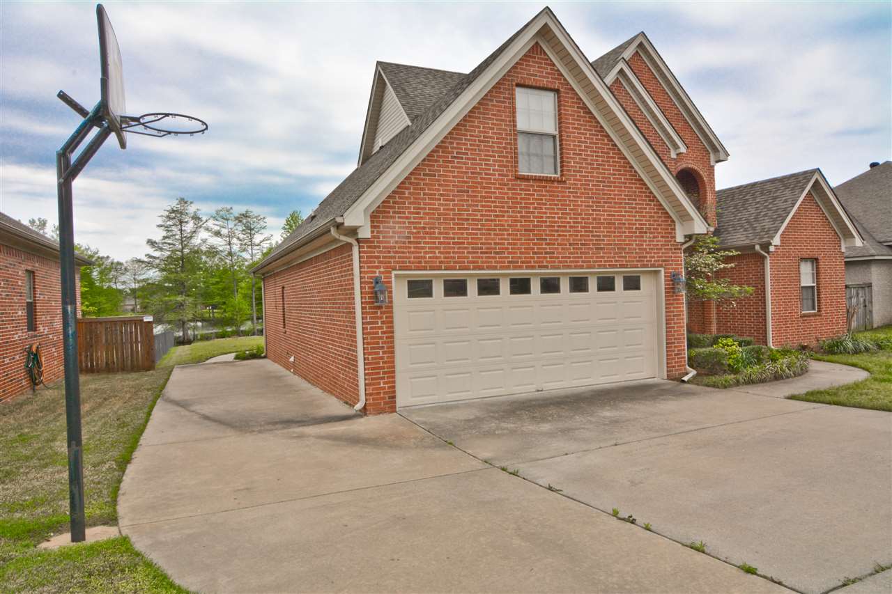 AUSTIN LAKES ON THE BAY ADDN - Residential