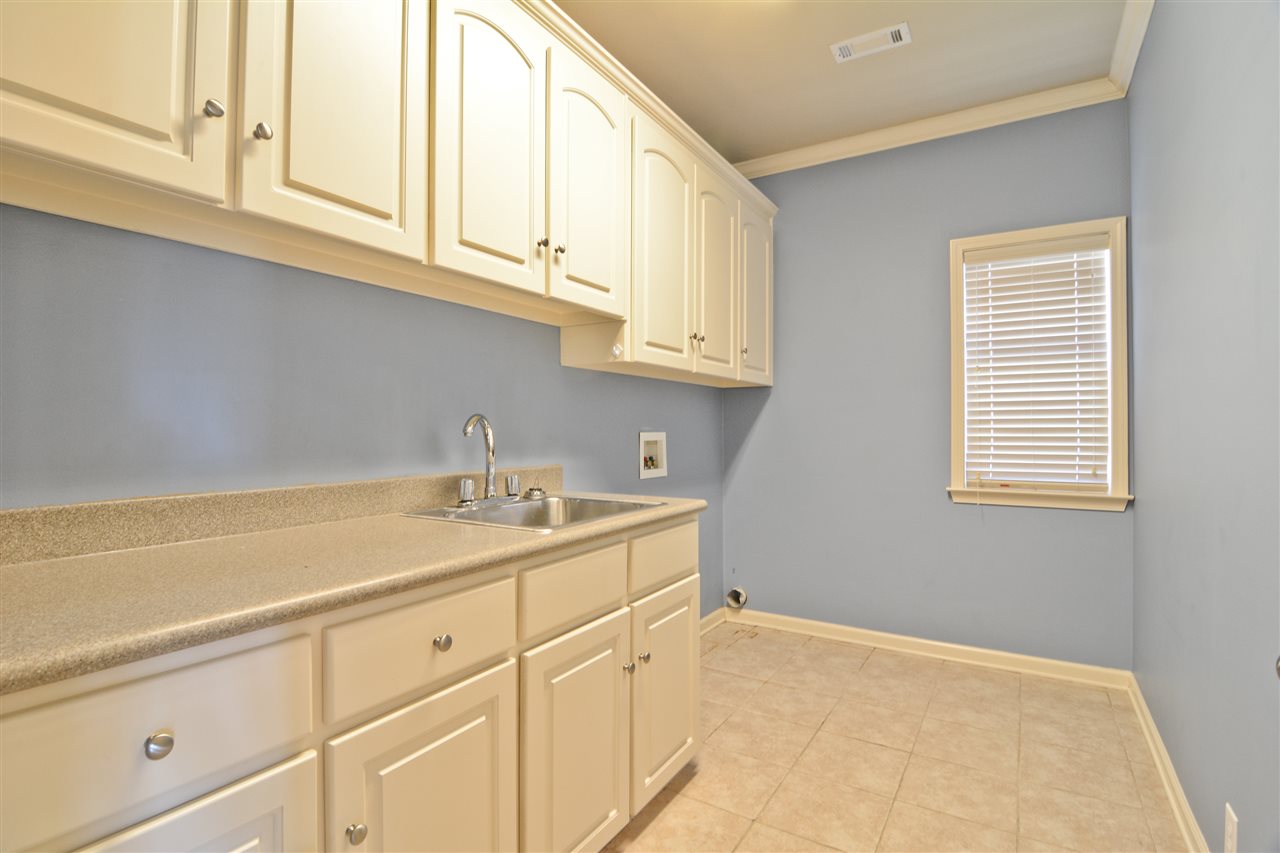 AUSTIN LAKES ON THE BAY ADDN - Residential