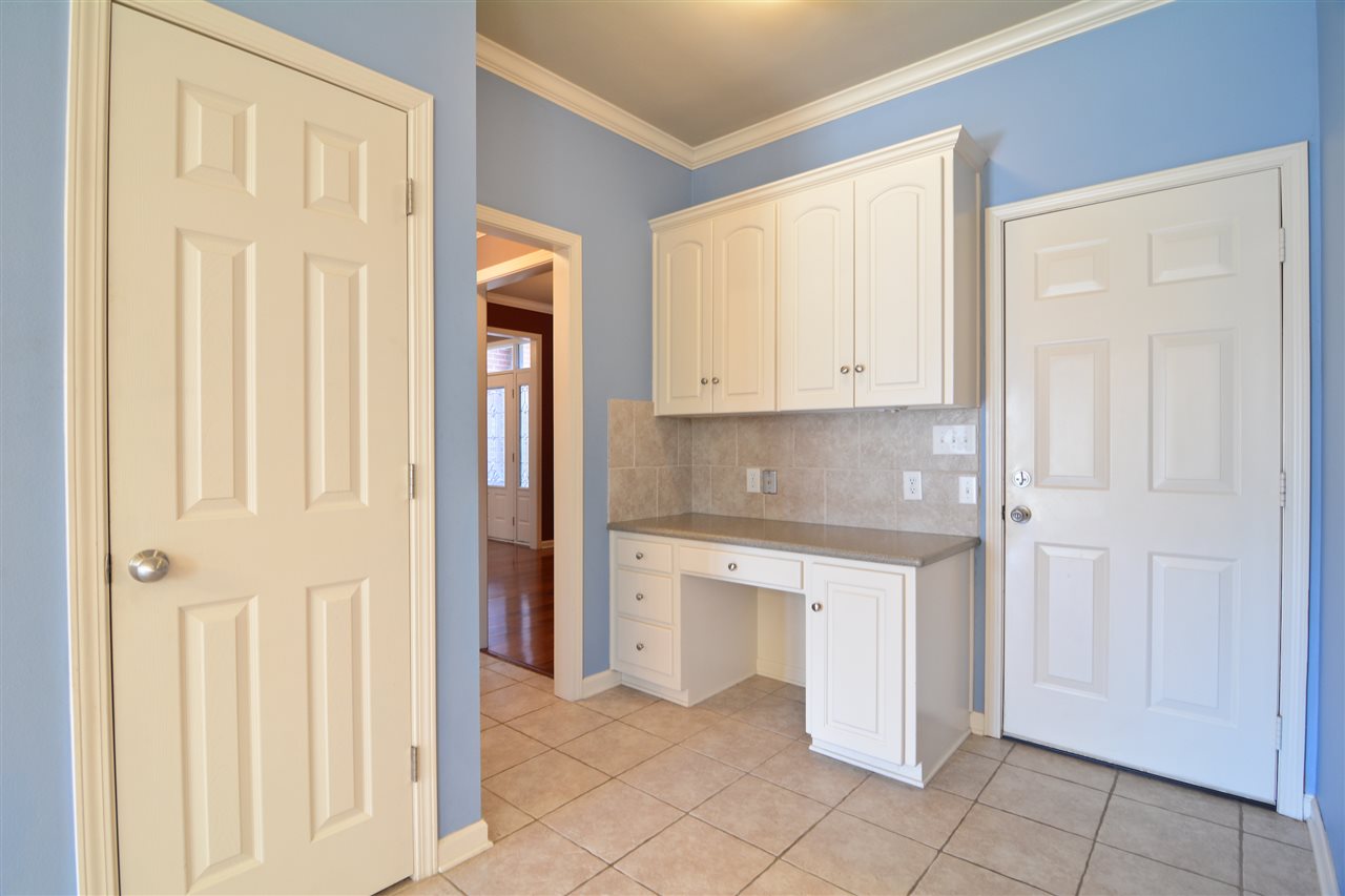 AUSTIN LAKES ON THE BAY ADDN - Residential