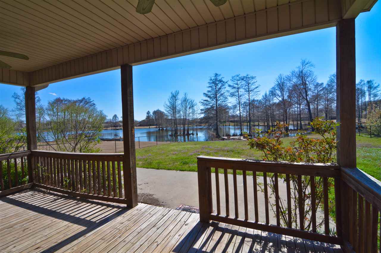 AUSTIN LAKES ON THE BAY ADDN - Residential