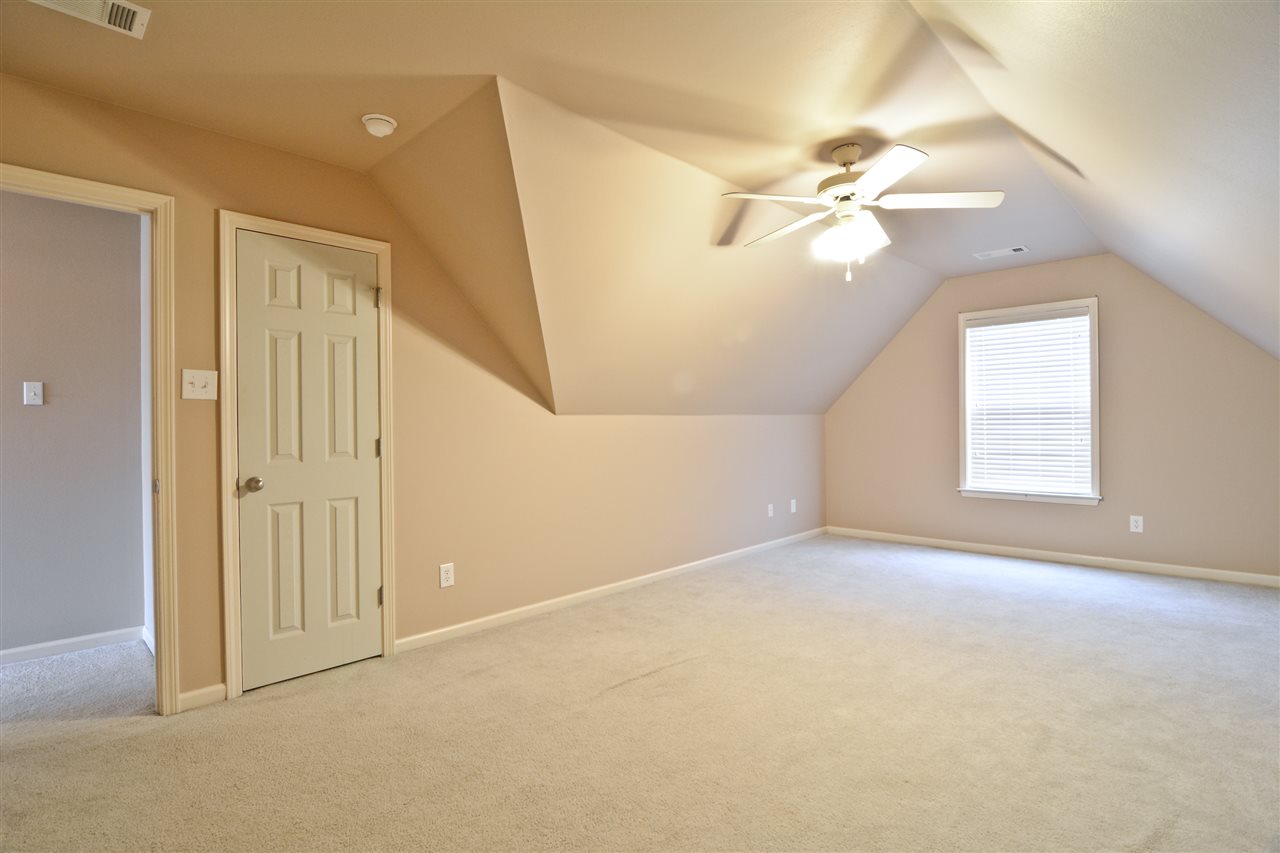 AUSTIN LAKES ON THE BAY ADDN - Residential