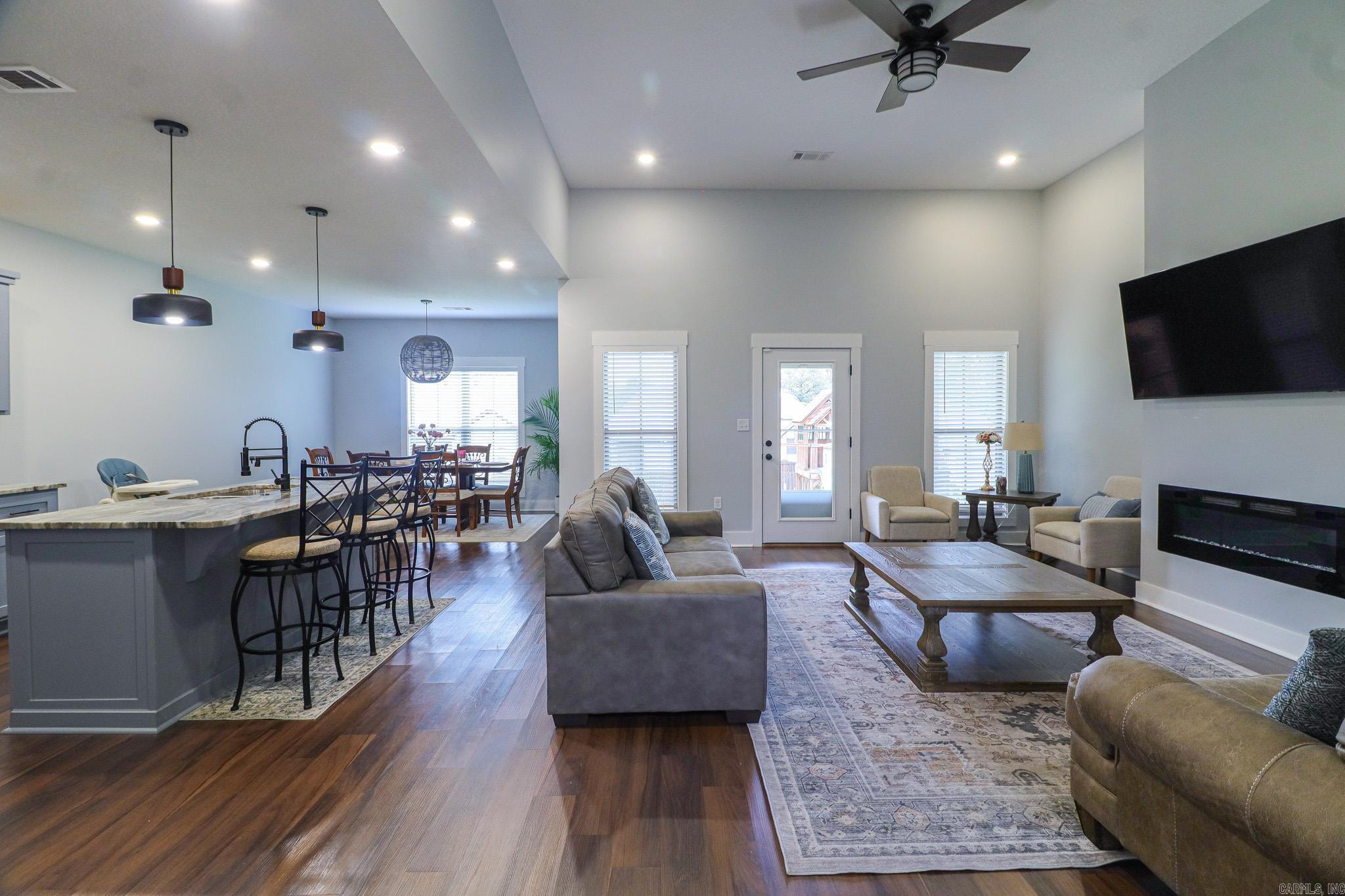 PROSPECT VILLAGE - Residential