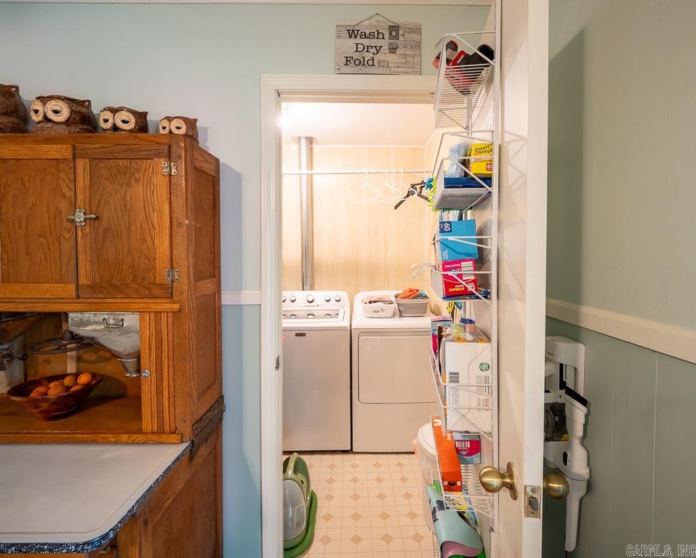 BROOK HOLLOW ADDN - Residential