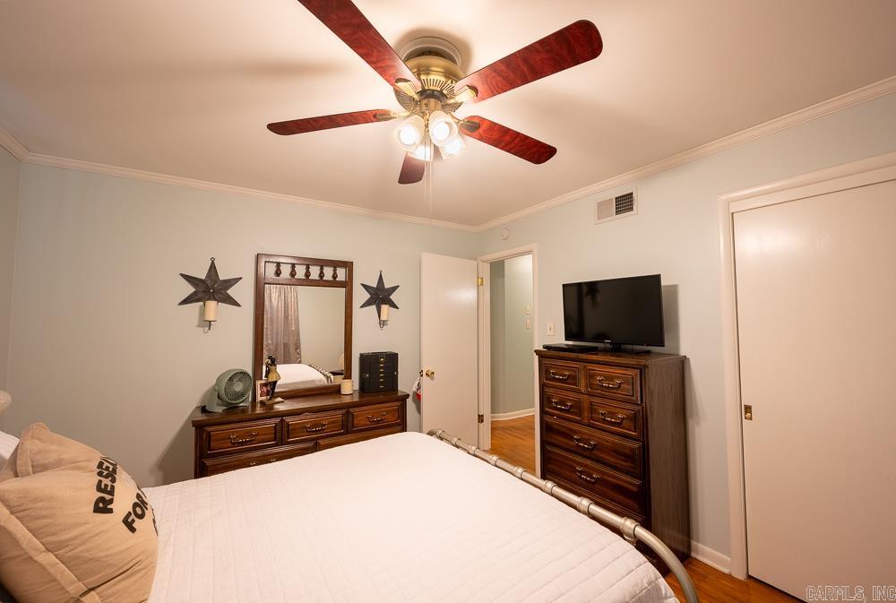 BROOK HOLLOW ADDN - Residential