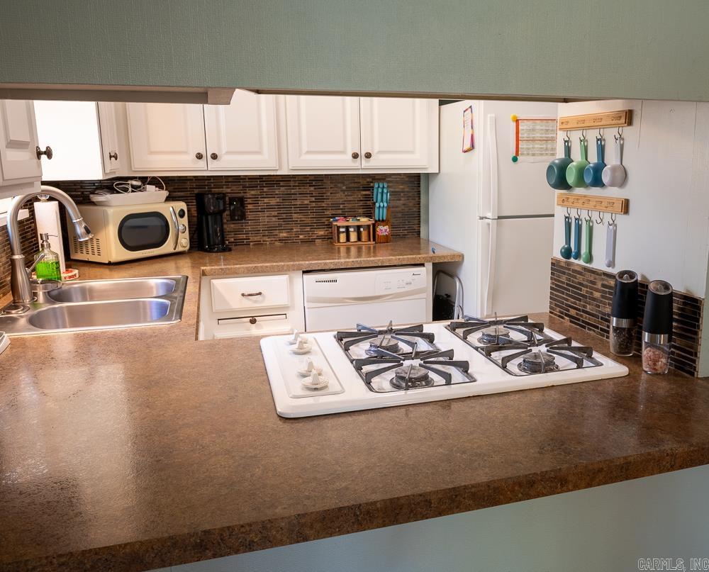 BROOK HOLLOW ADDN - Residential