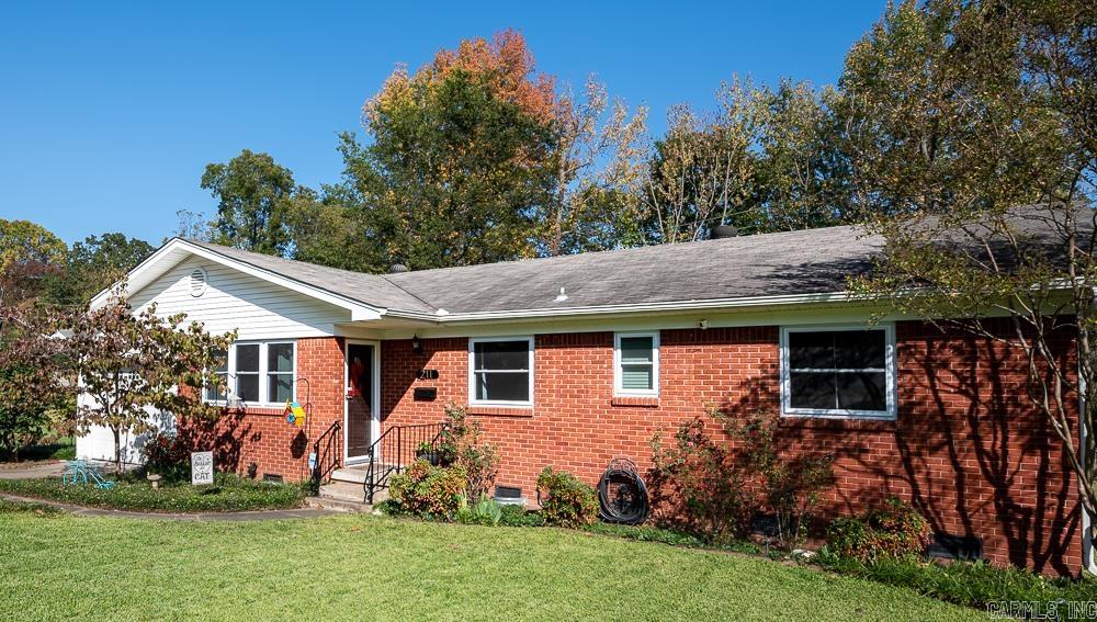 BROOK HOLLOW ADDN - Residential