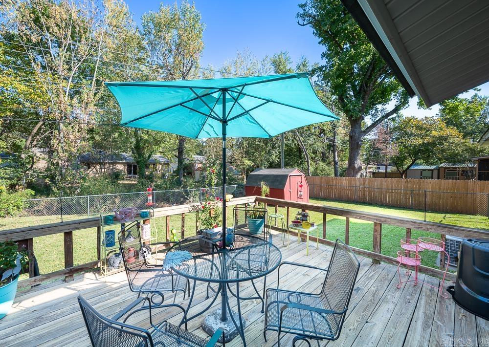 BROOK HOLLOW ADDN - Residential