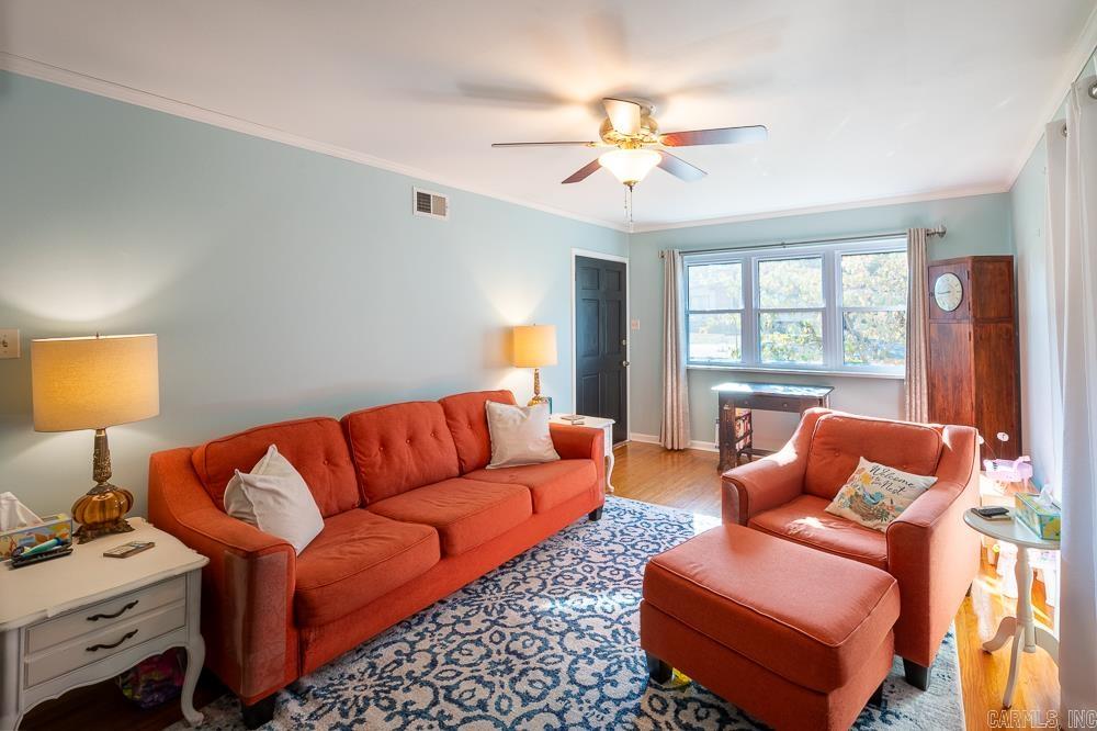 BROOK HOLLOW ADDN - Residential