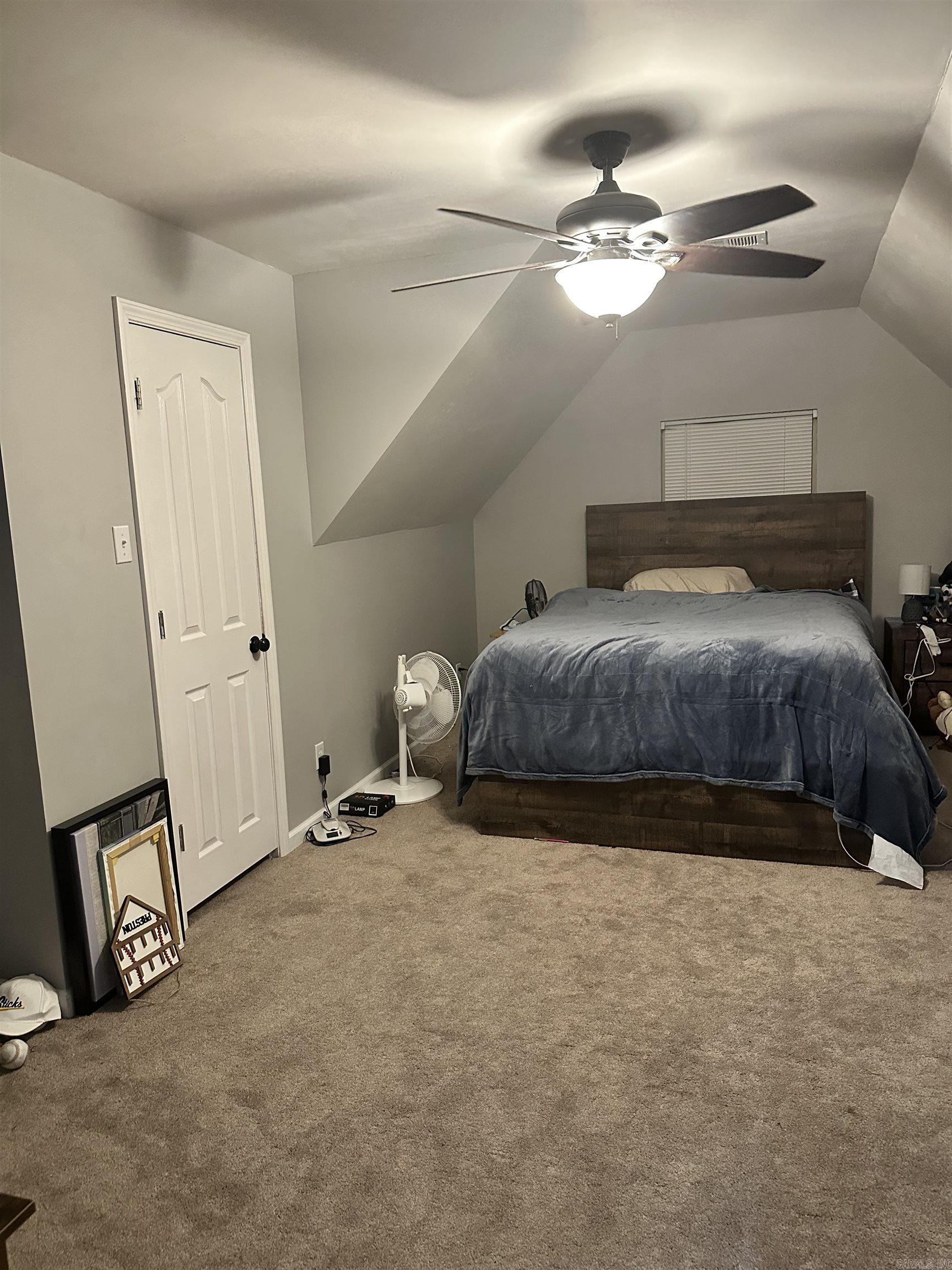 DELTA ACRES - Residential