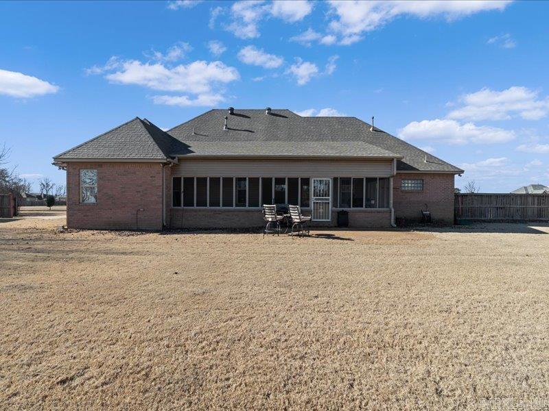 DELTA ACRES - Residential