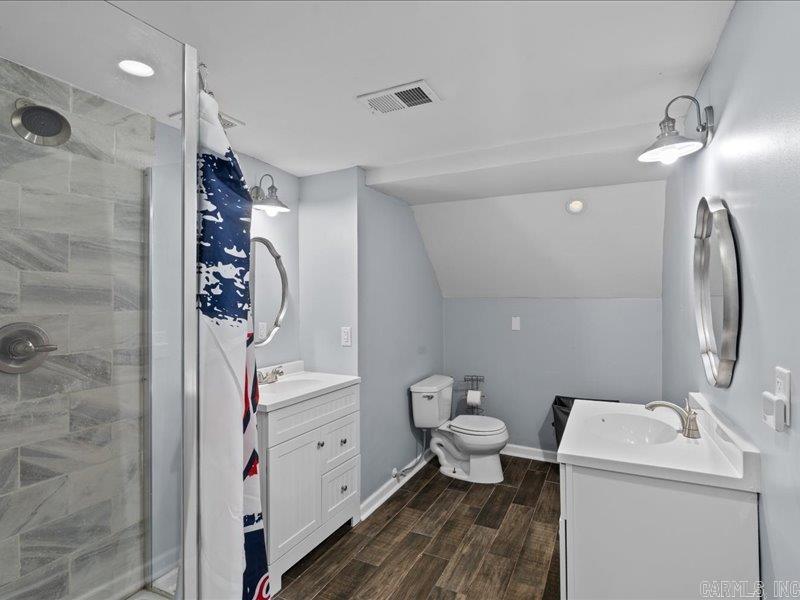 DELTA ACRES - Residential