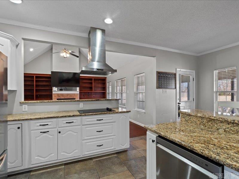 DELTA ACRES - Residential