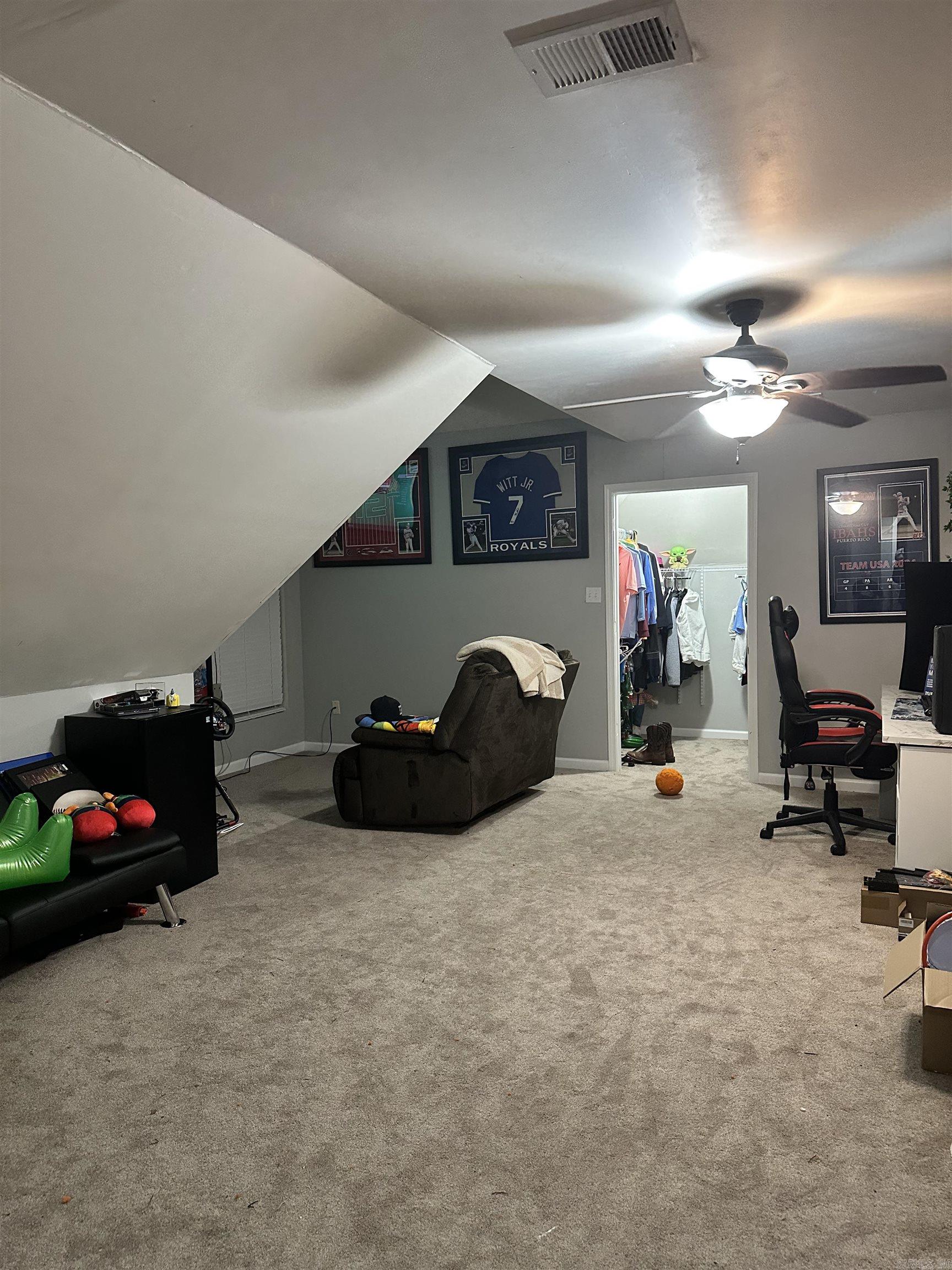 DELTA ACRES - Residential