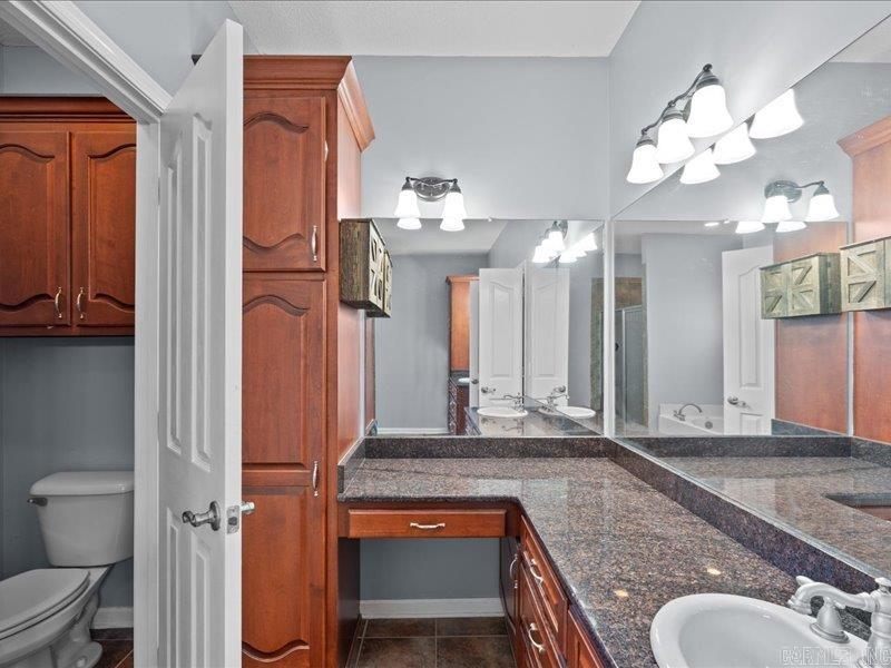 DELTA ACRES - Residential