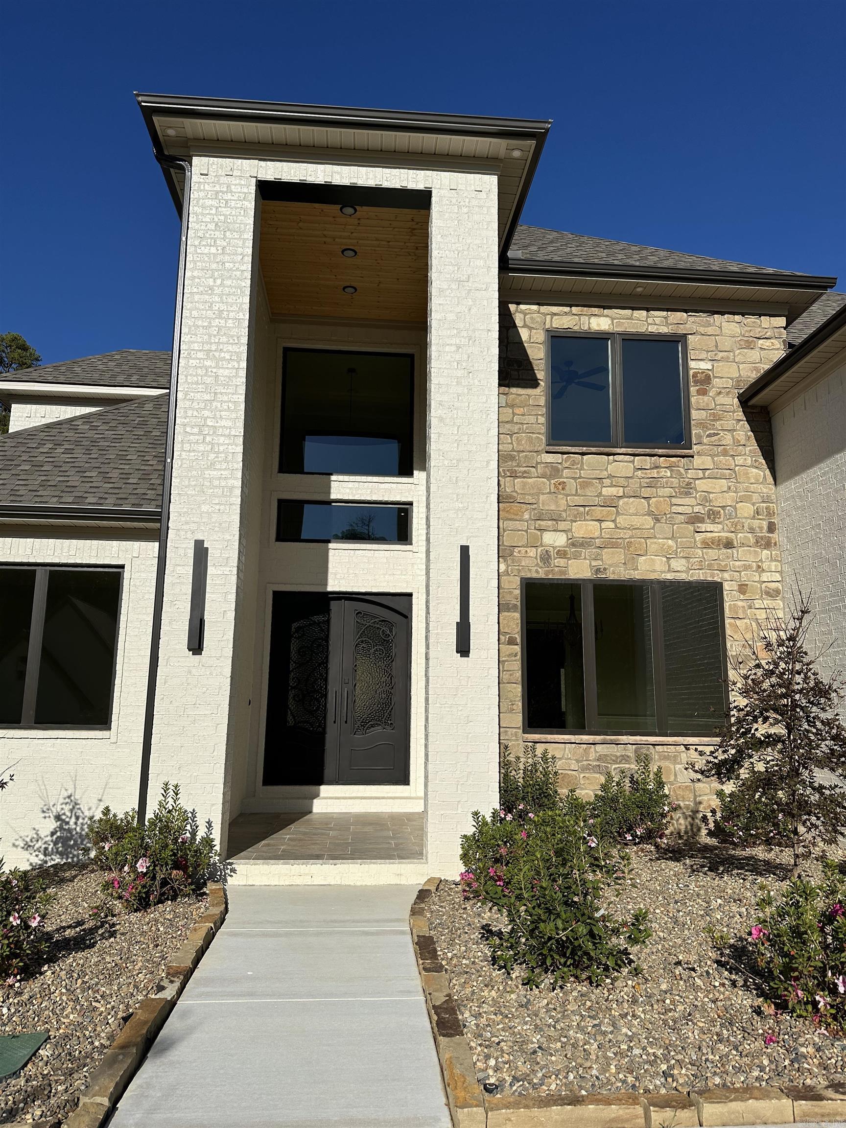 CHENAL VALLEY ABINGTON COURT - Residential