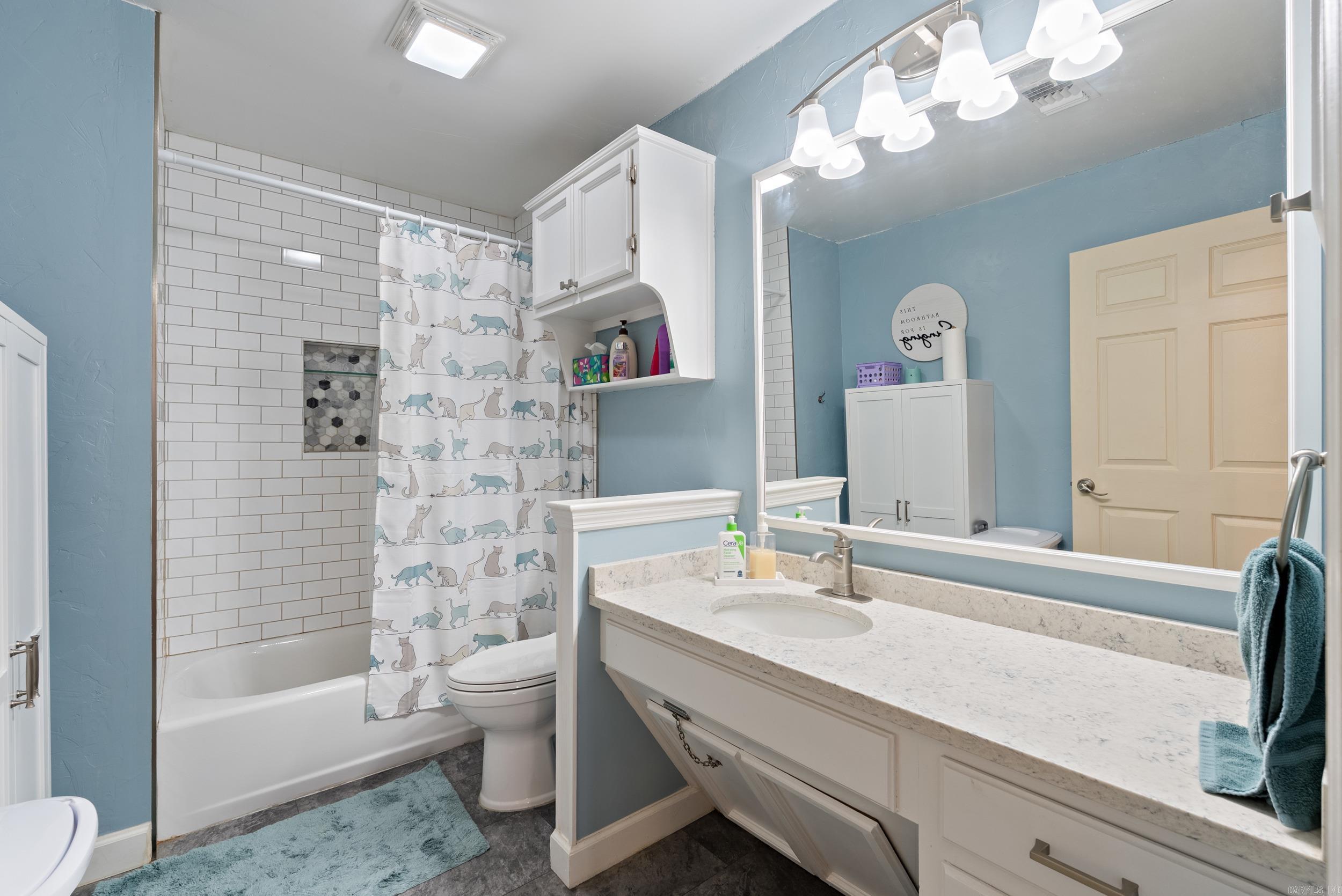 MAUMELLE CLUB MANOR TO CRYSTAL - Residential