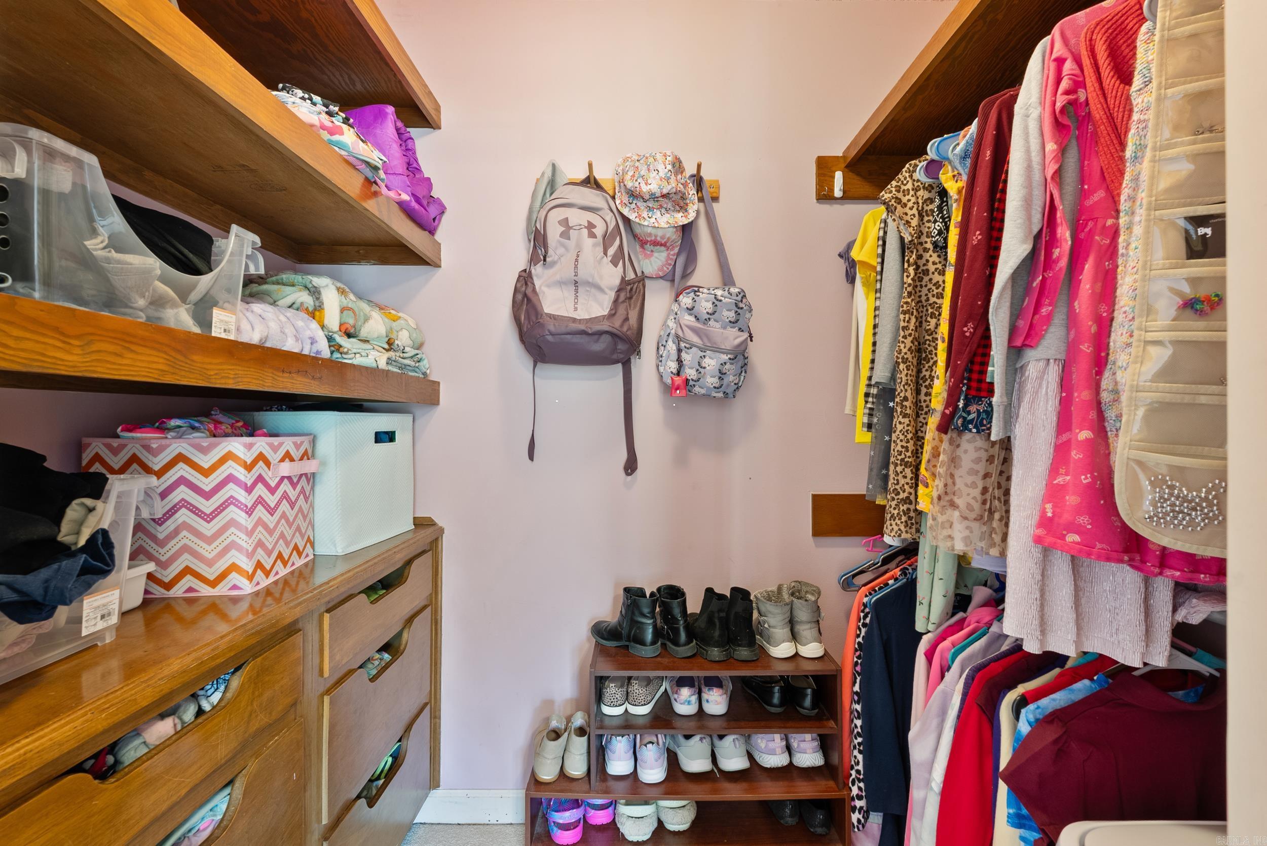 MAUMELLE CLUB MANOR TO CRYSTAL - Residential