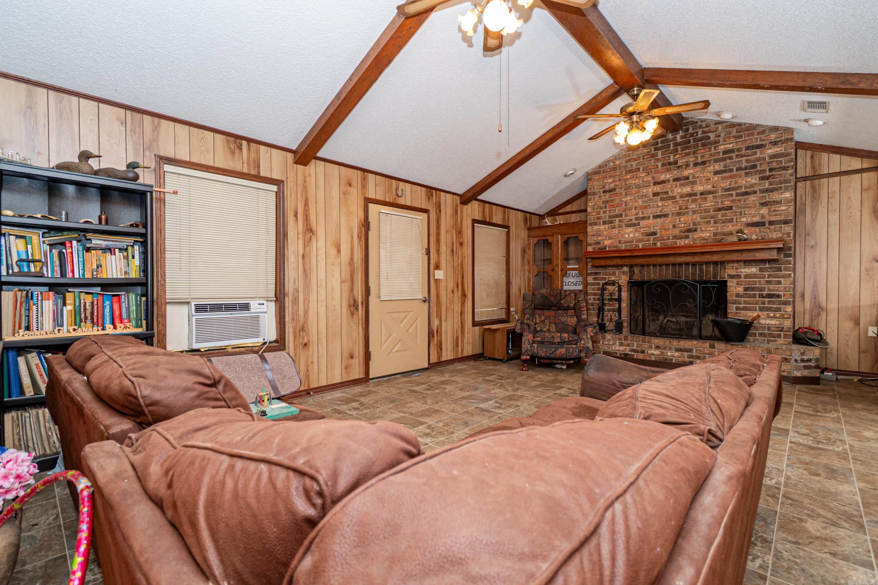 Felsenthal - Residential