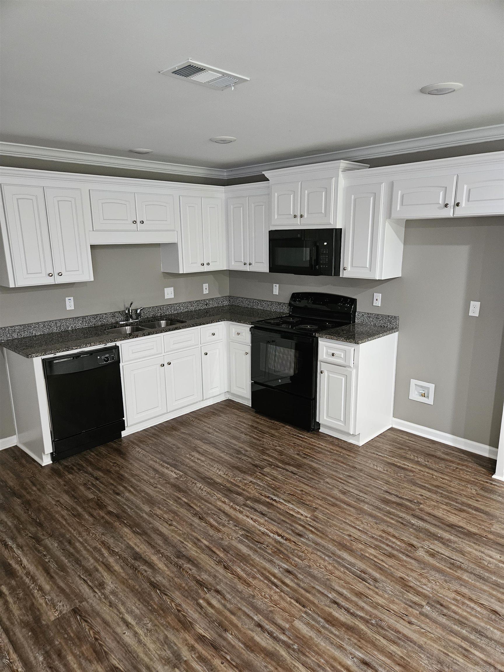 Laskers - Residential Lease