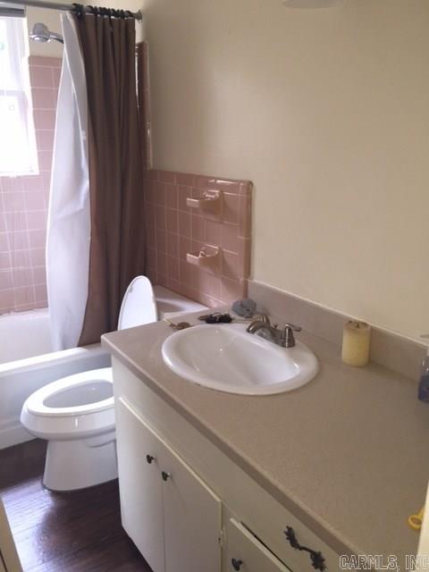 Brook Hollow - Residential Lease