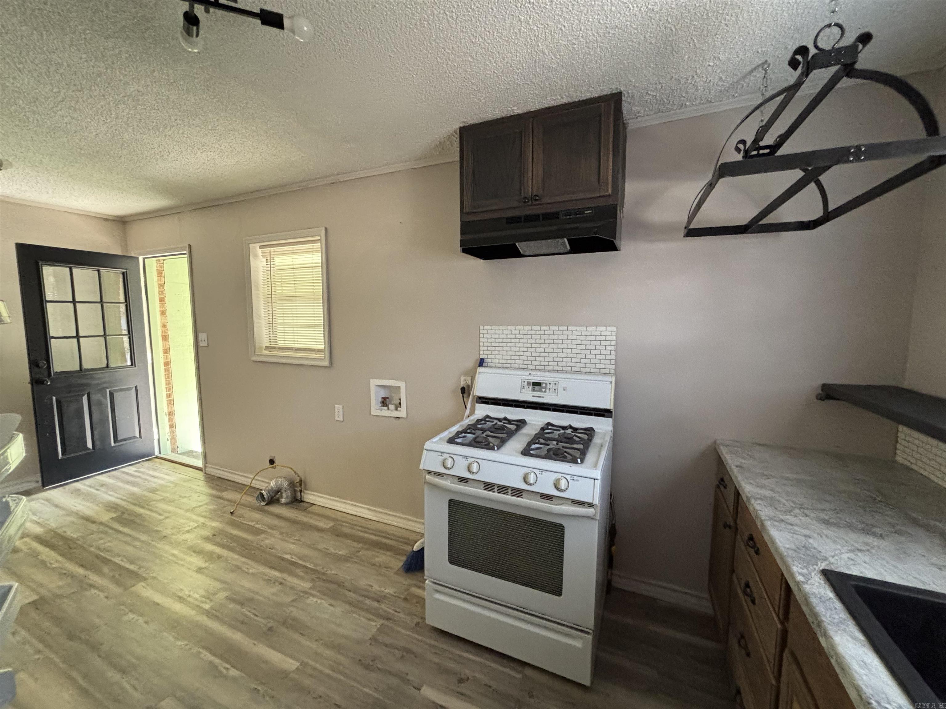 RANEYS - Residential