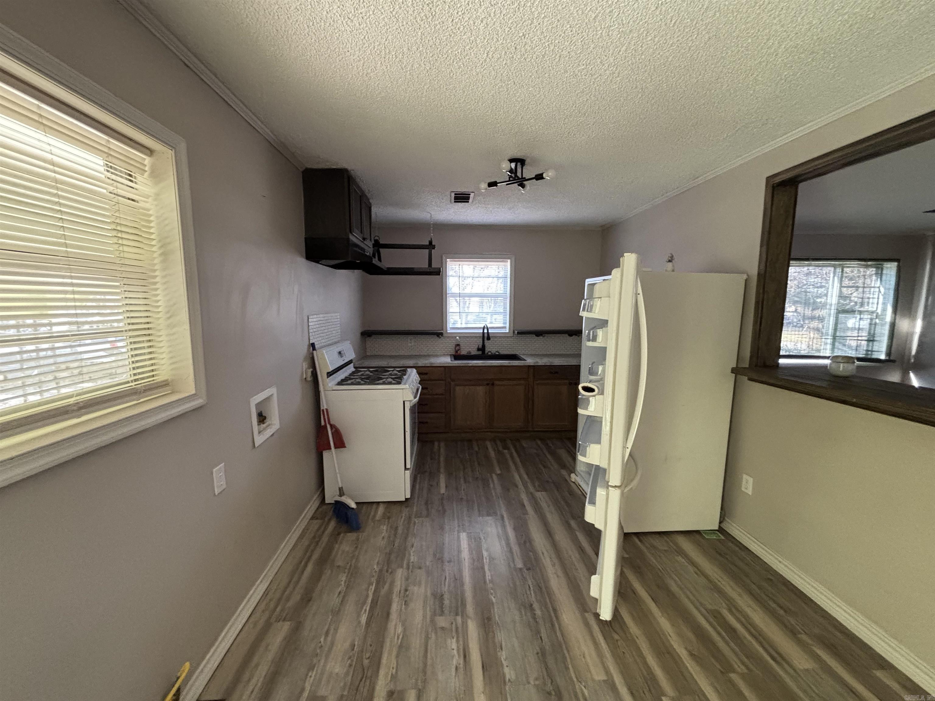 RANEYS - Residential