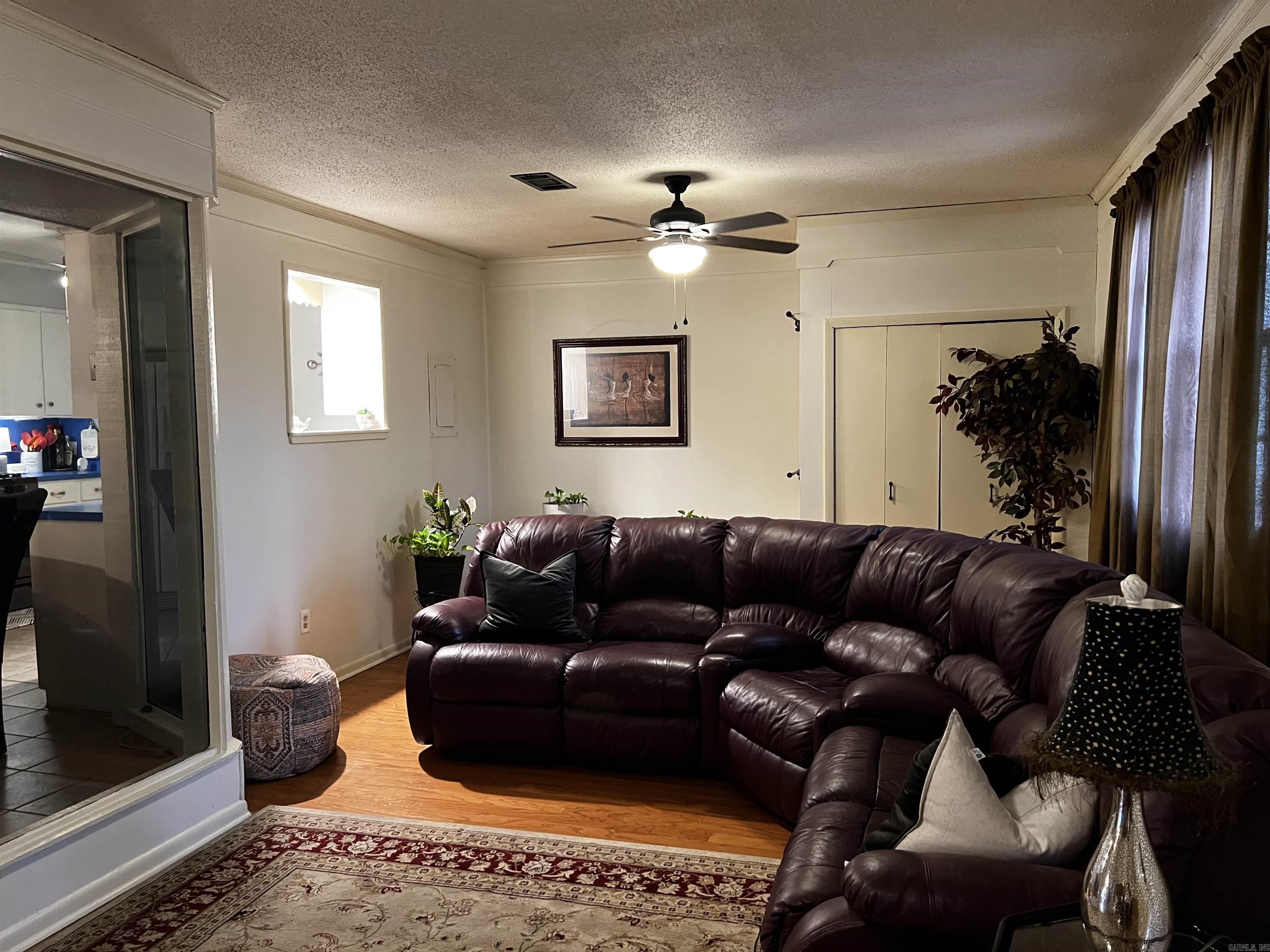 CAMPUS PLACE - Residential