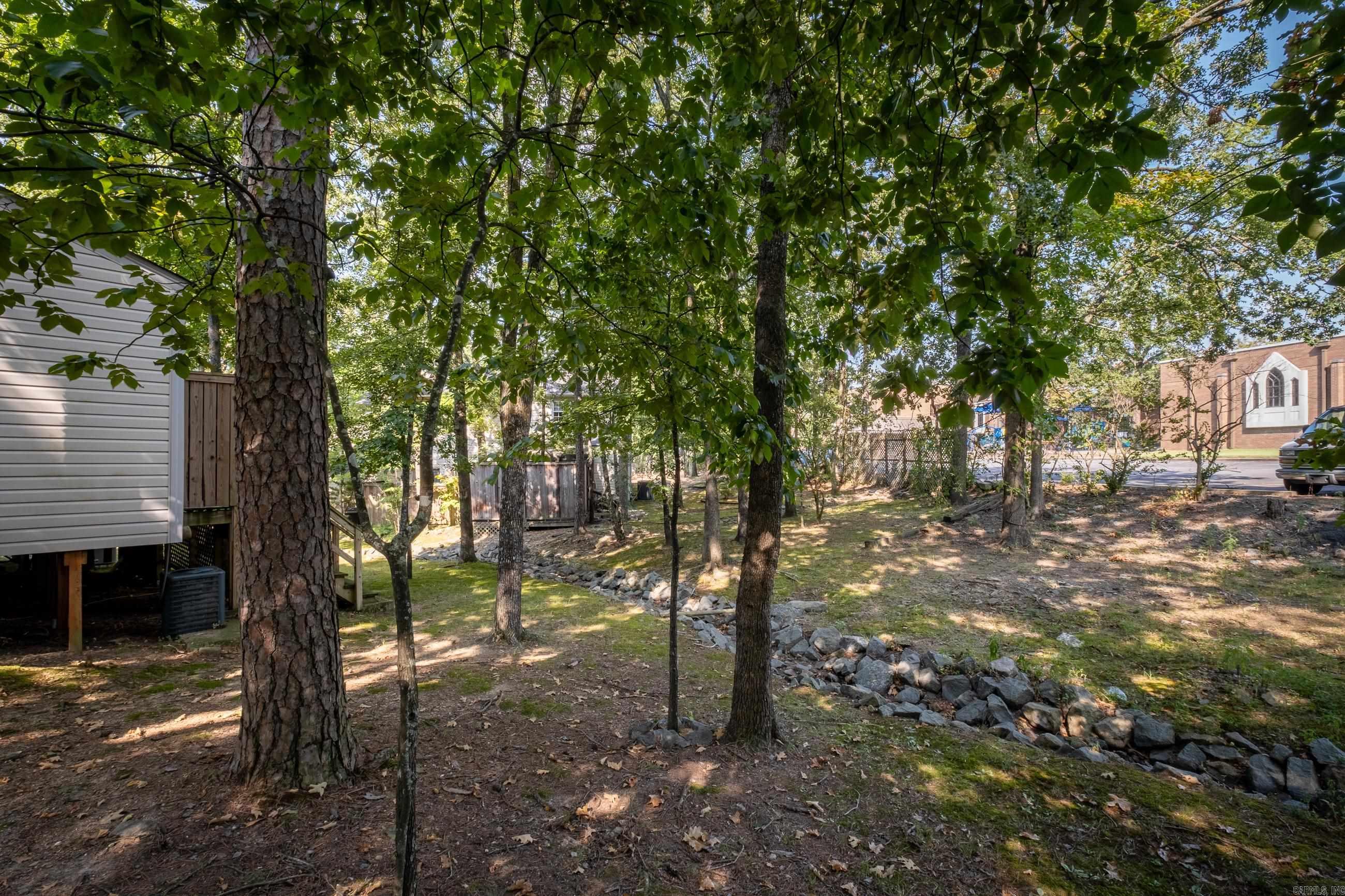 KINGSBRIDGE TWNHSE - Residential