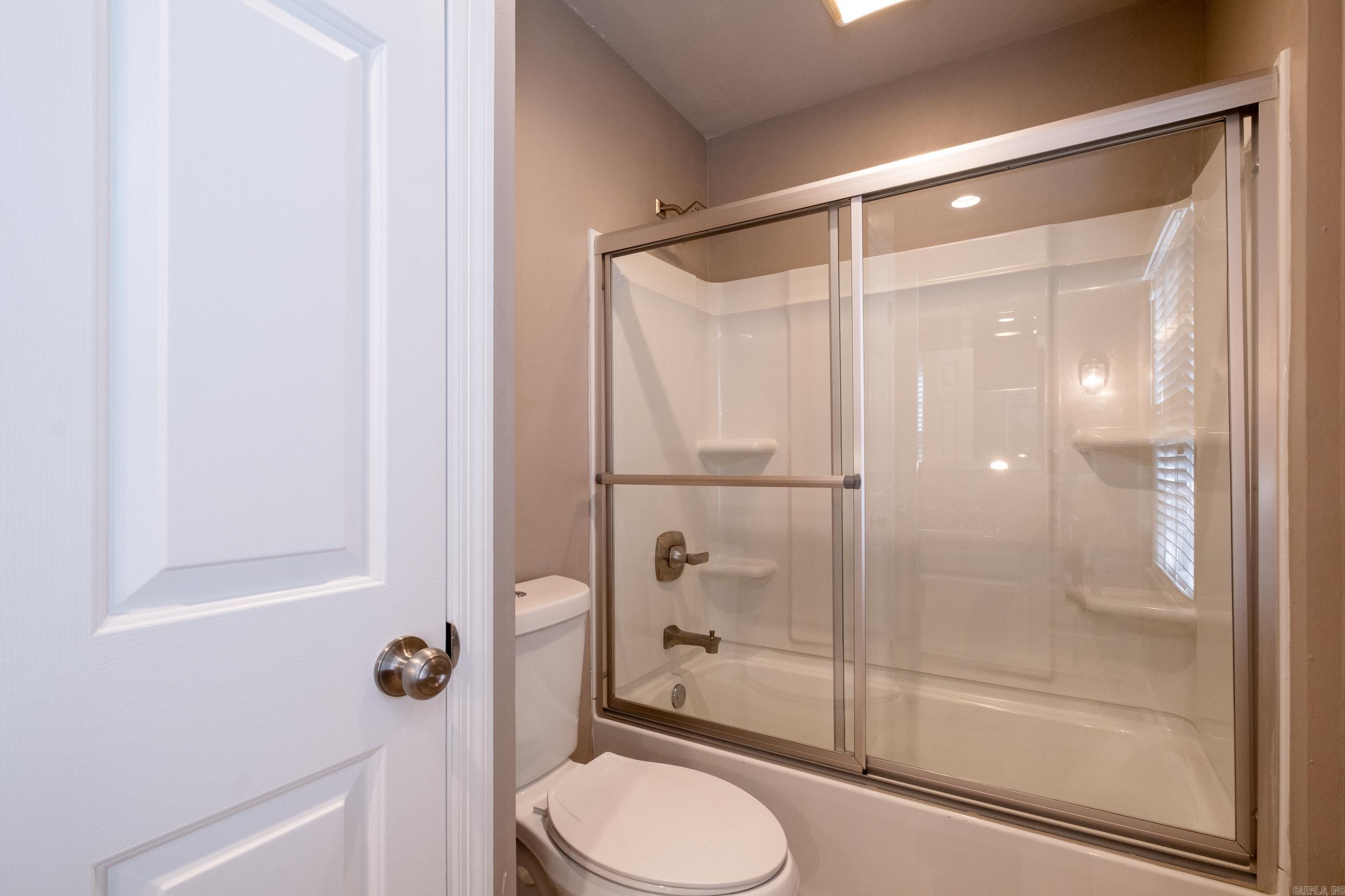 KINGSBRIDGE TWNHSE - Residential